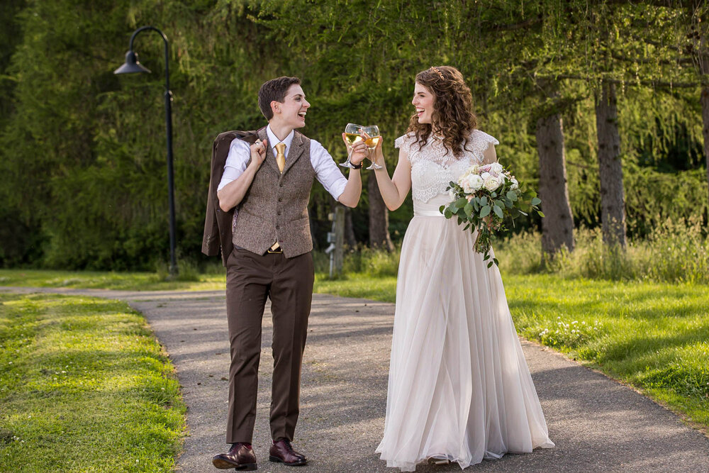 The-Red-Barn-at-Hampshire-College-Wedding-Four-Wings-Photography-28.jpg