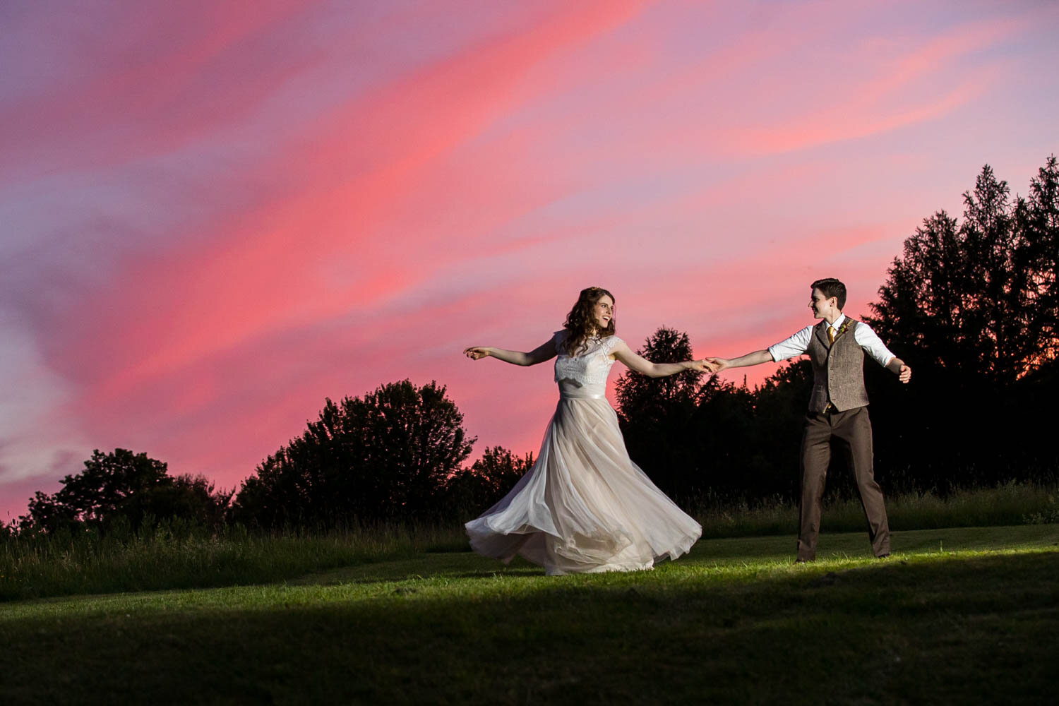 The-Red-Barn-at-Hampshire-College-Wedding-Four-Wings-Photography-34.jpg