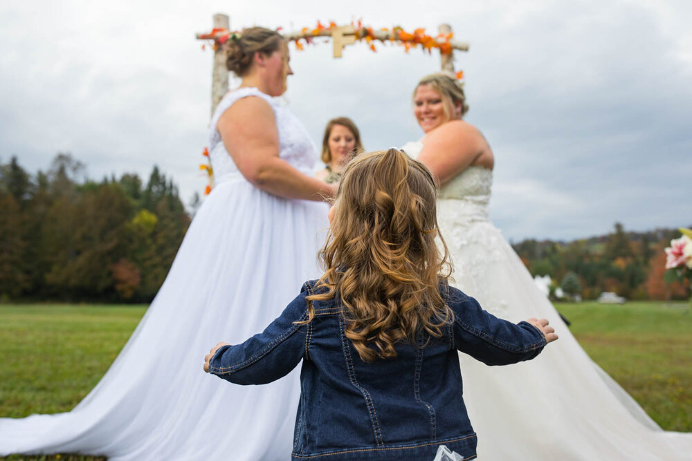 Danville-VT-Tent-Wedding-Four-Wings-Photographyu-30.jpg