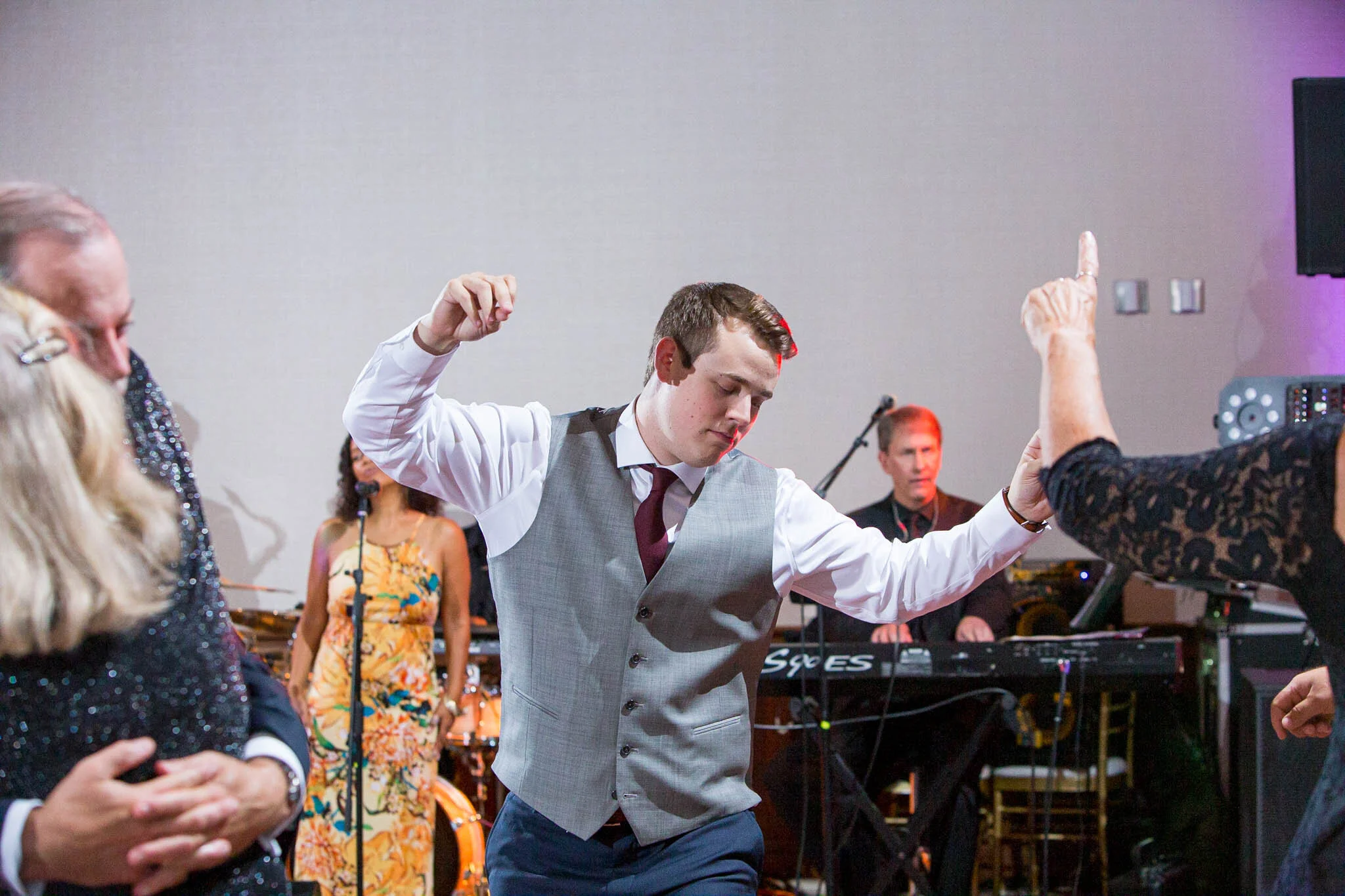 Betsy + Jesse's Refined Wedding at The Starting Gate at Greathorse