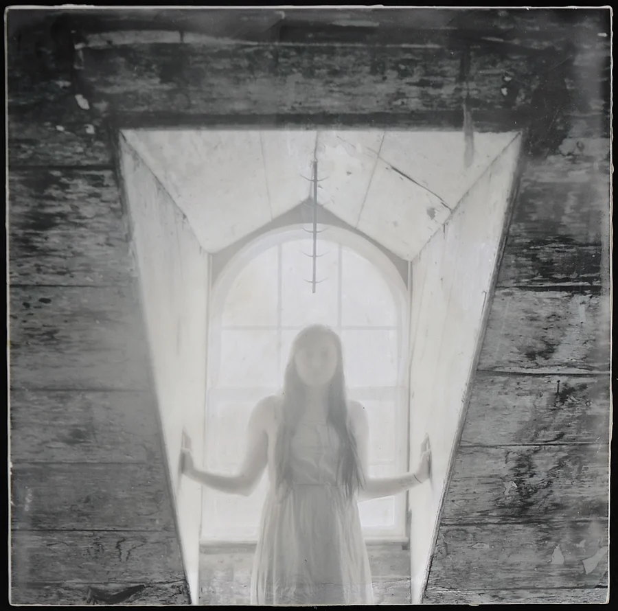 Davenport Window copy.jpg