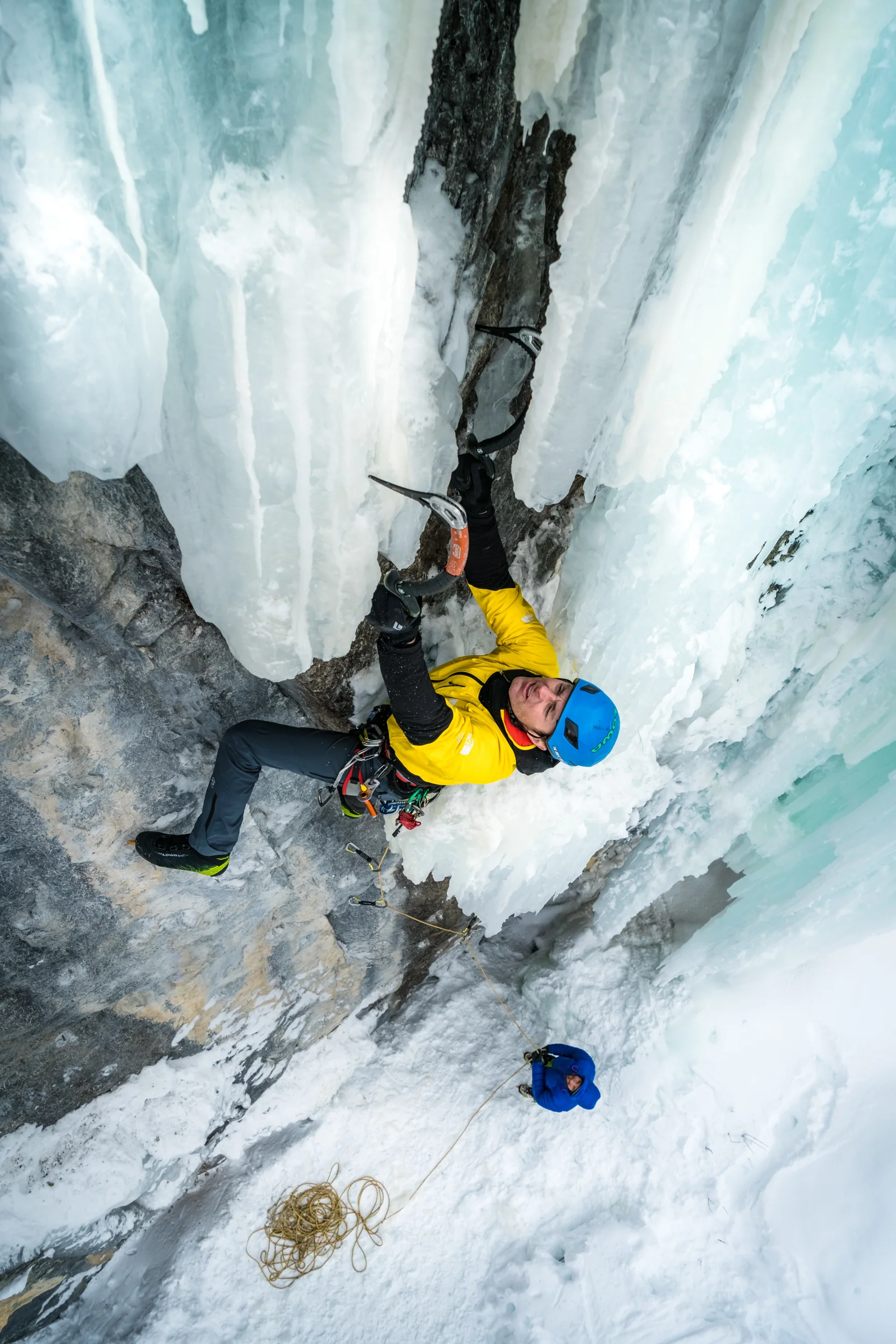 climbing-ice-jess-roskelly.jpg