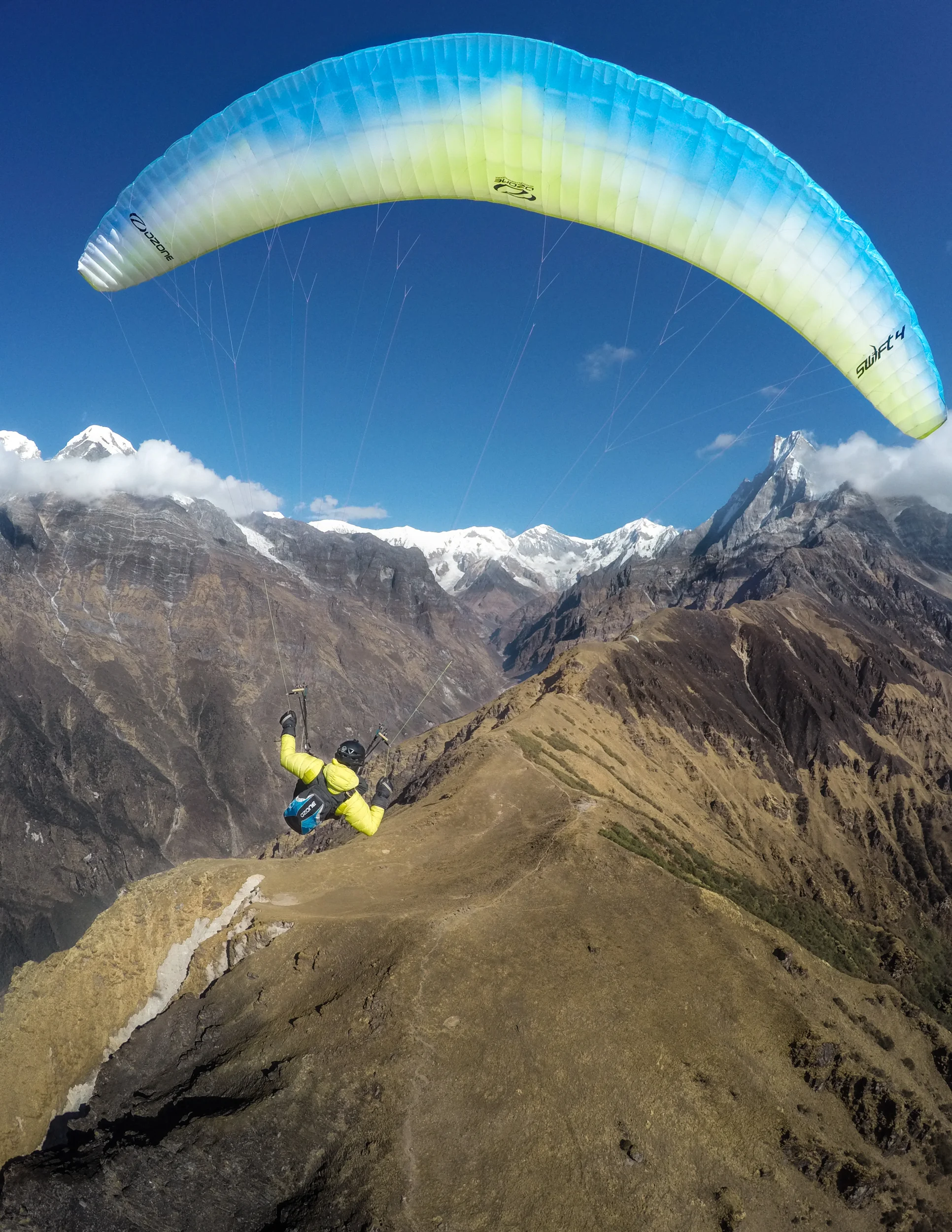 paragliding-himalaya-nepal.jpg