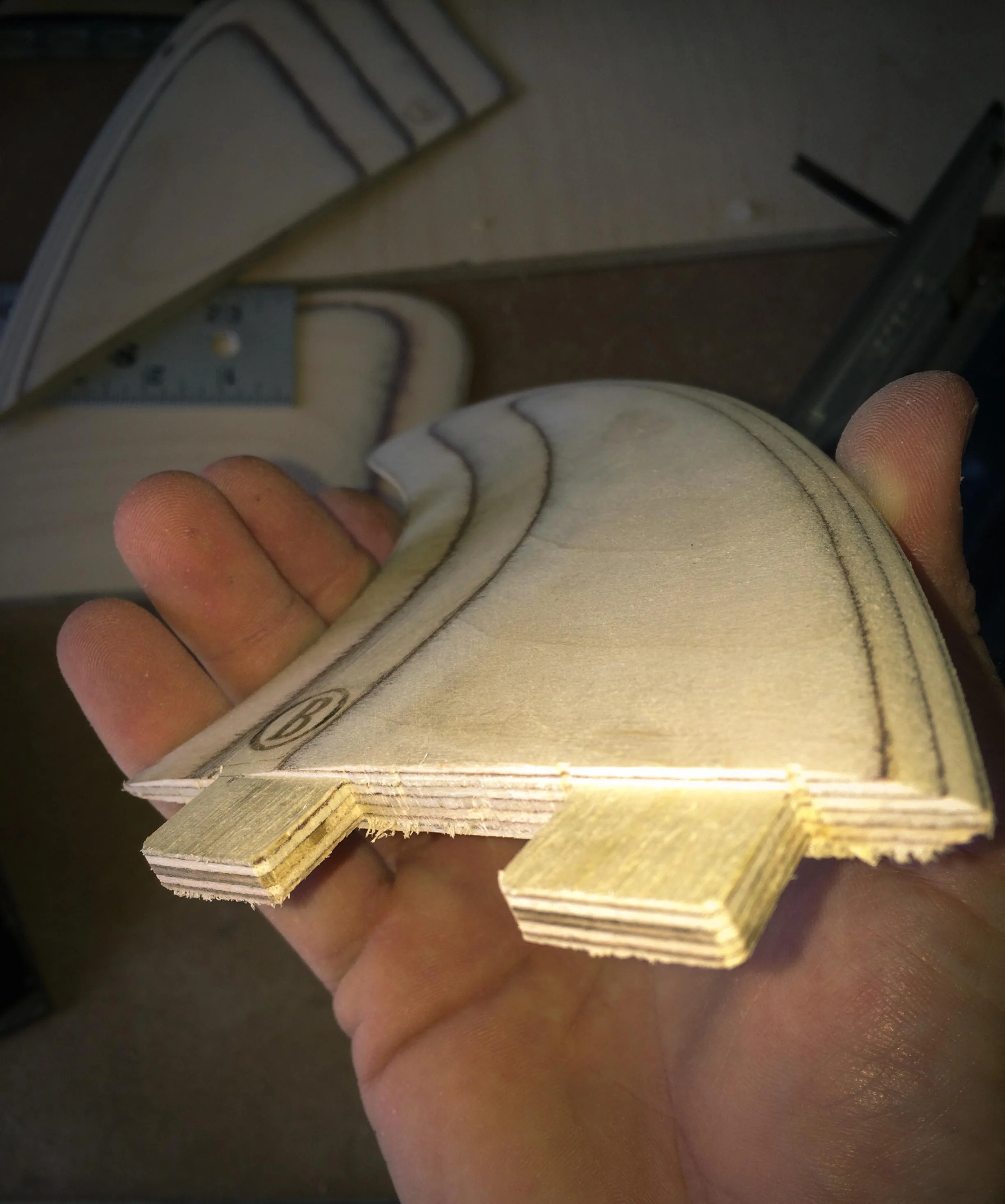 How To Make A Surfboard Fin / Greenlight Surfboard Building Guide A Z