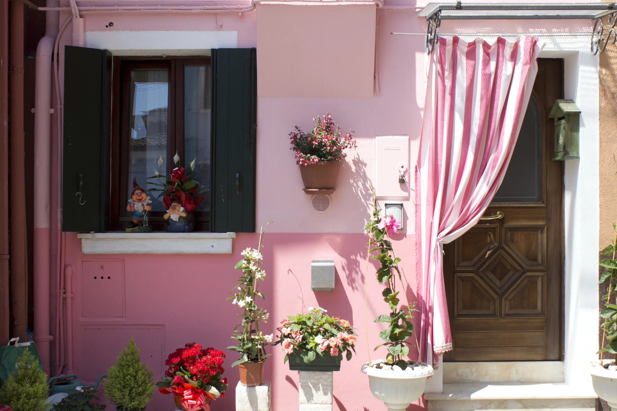 Pink house in Burano