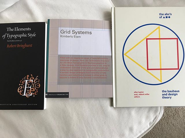 New books to read. New materials to study. #illustratorsoninstagram #chicagoartist #chicagoartists #chicagoillustrator #hopefiend #keephopealive #thehustleisreal #design #graphicdesign #illustrator #reading #selftaught #dowork #read #study #learn