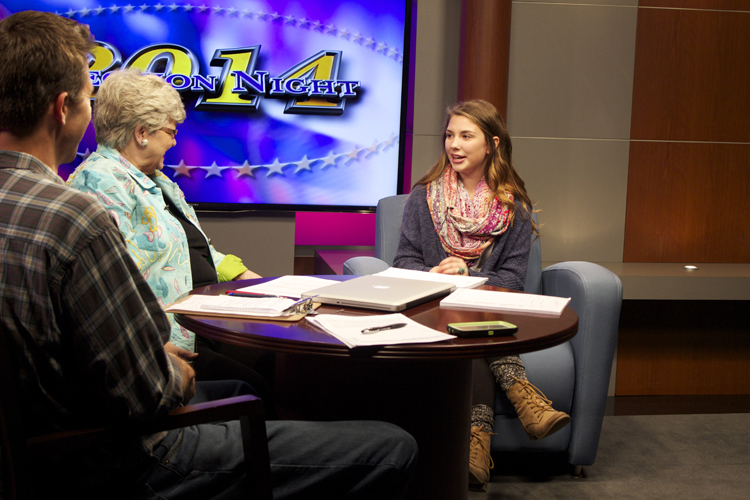  Assistant guest producer Maggie Burchfield sits in as a rehearsal guest for political analysts Rob Thomas and Ruth Dunning. They had an in-depth conversation about popular TV shows. 