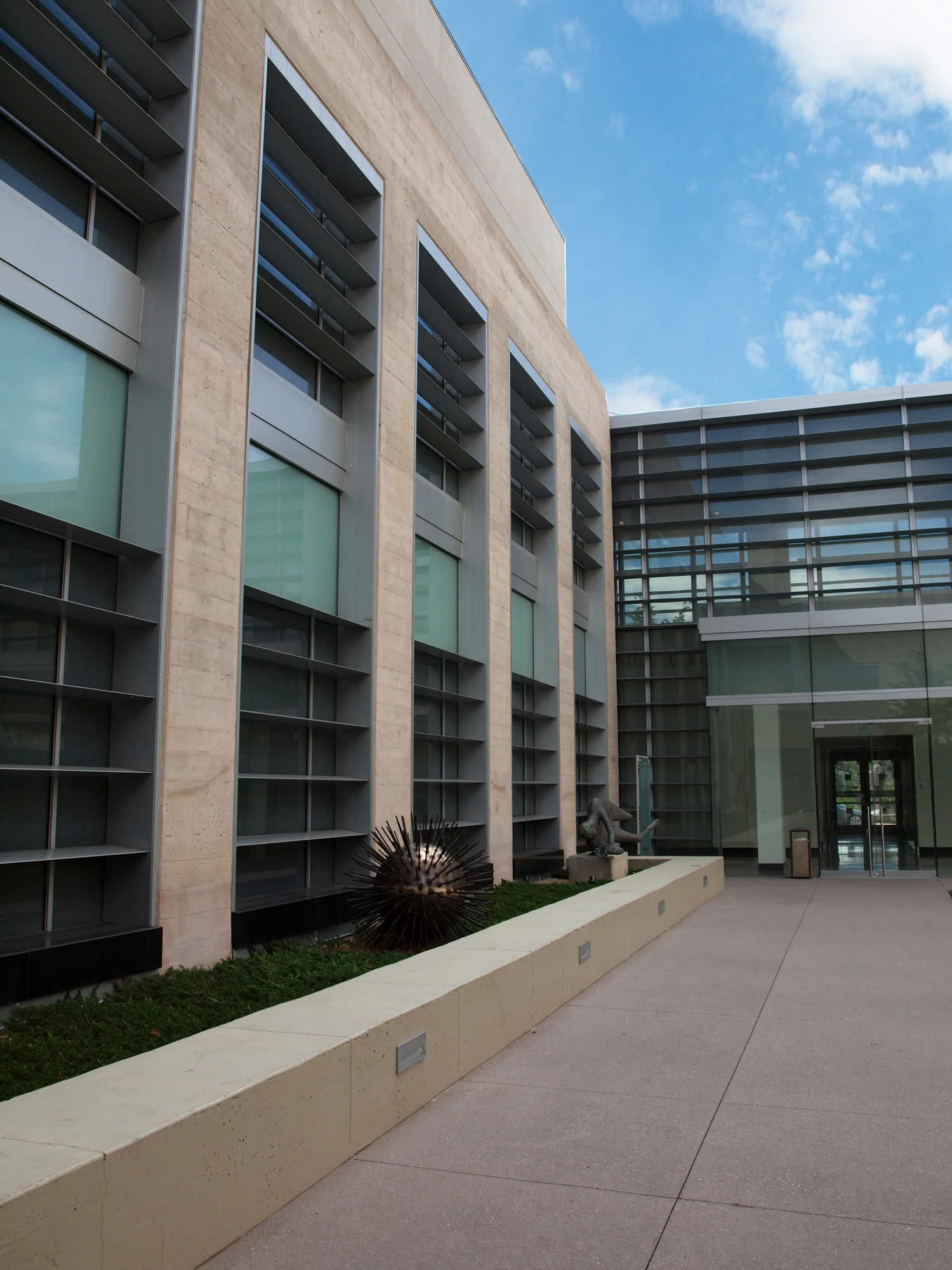 Colorado Springs Fine Arts Center, Tryba Architects (prior to establishing Janco Designs) Photo: Janco Designs