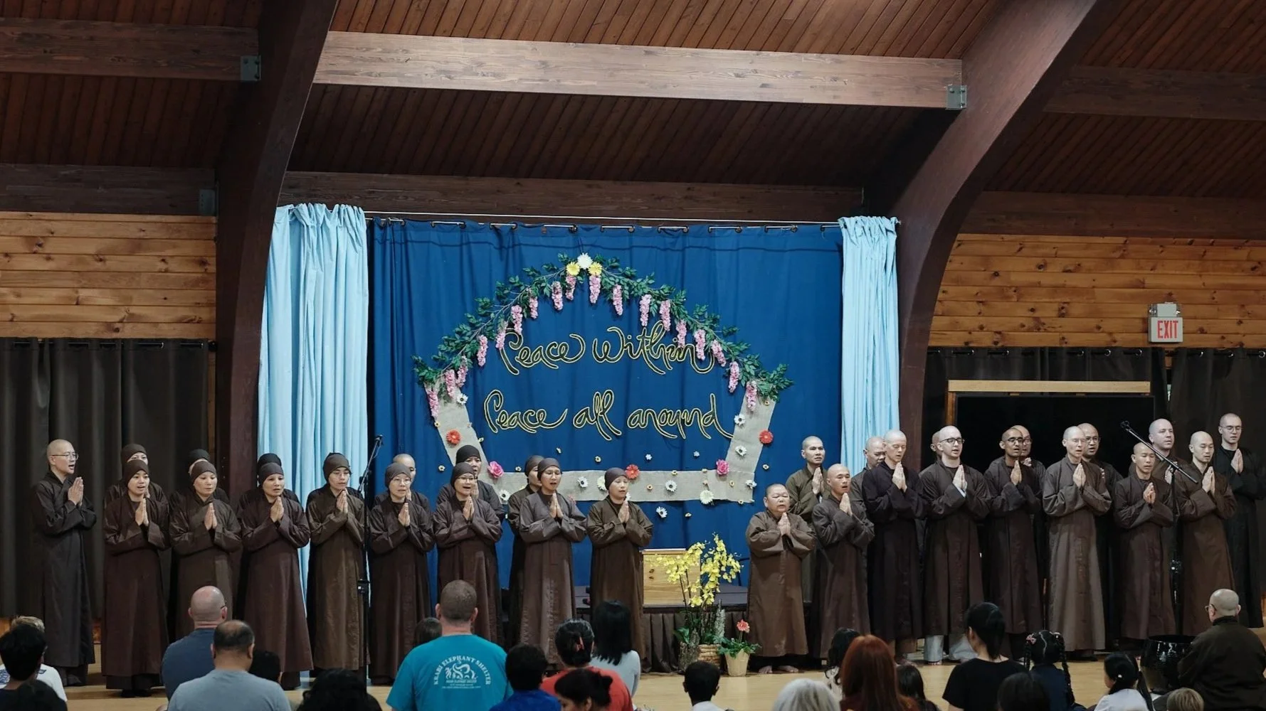 Chanting 1.jpg