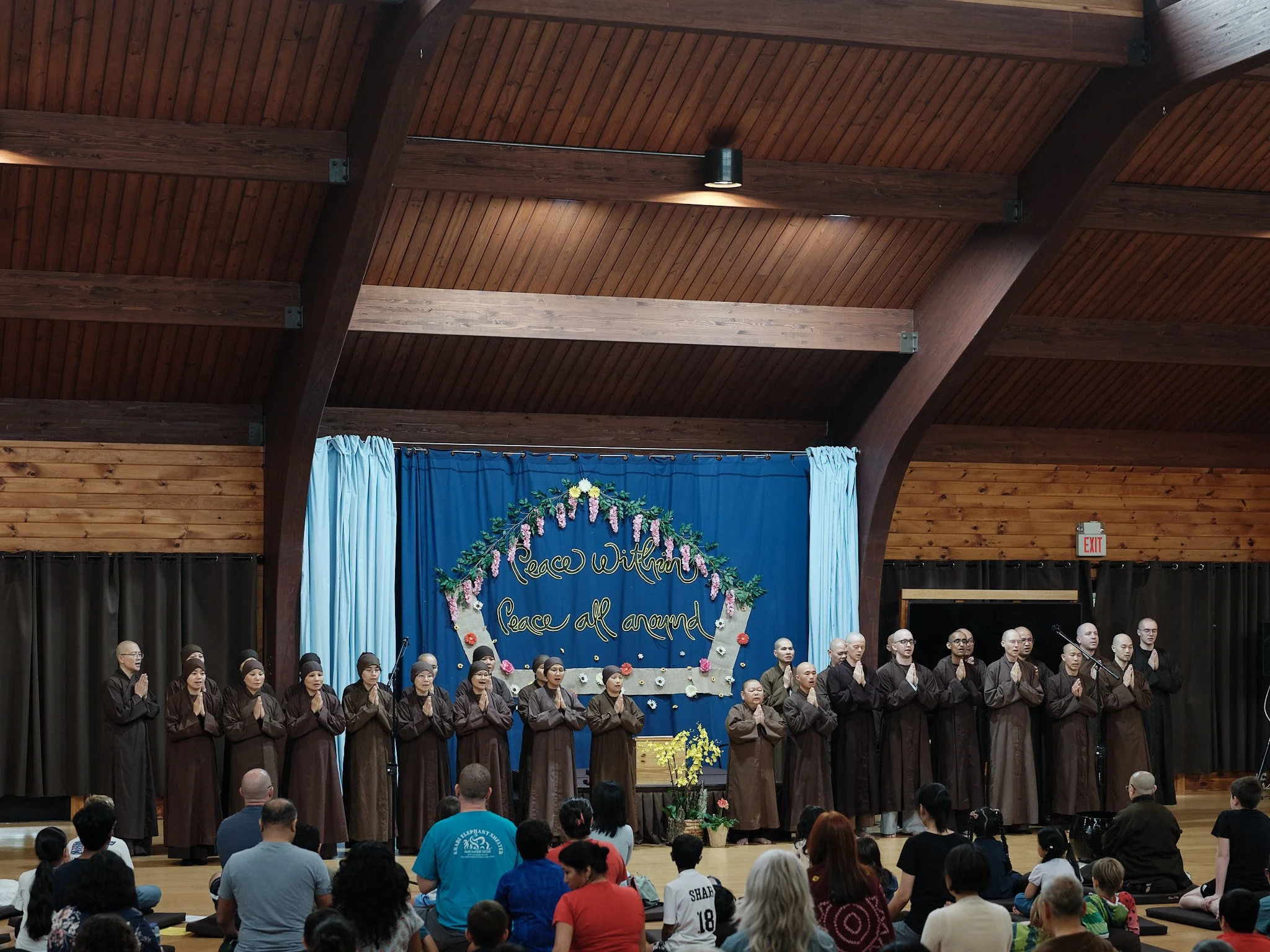 Chanting 1.jpg