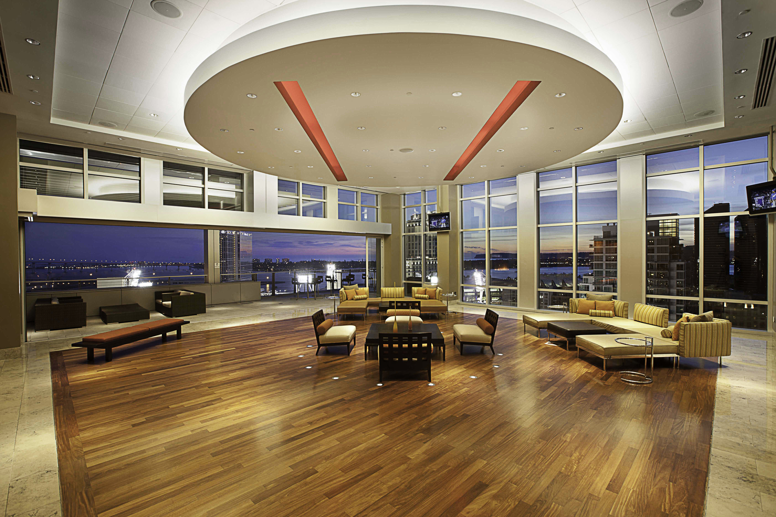 pdp_interior1.jpg