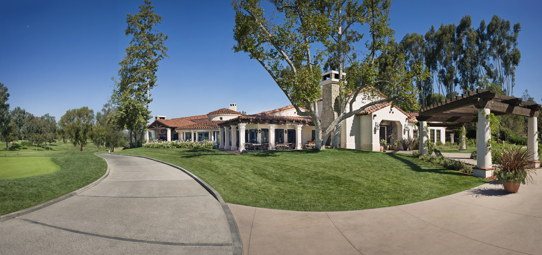 Exterior_01.jpg