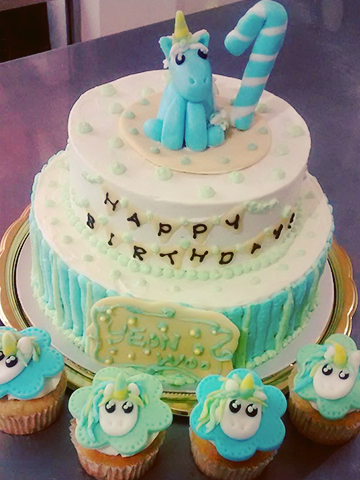 Pastel y cupcakes Pony