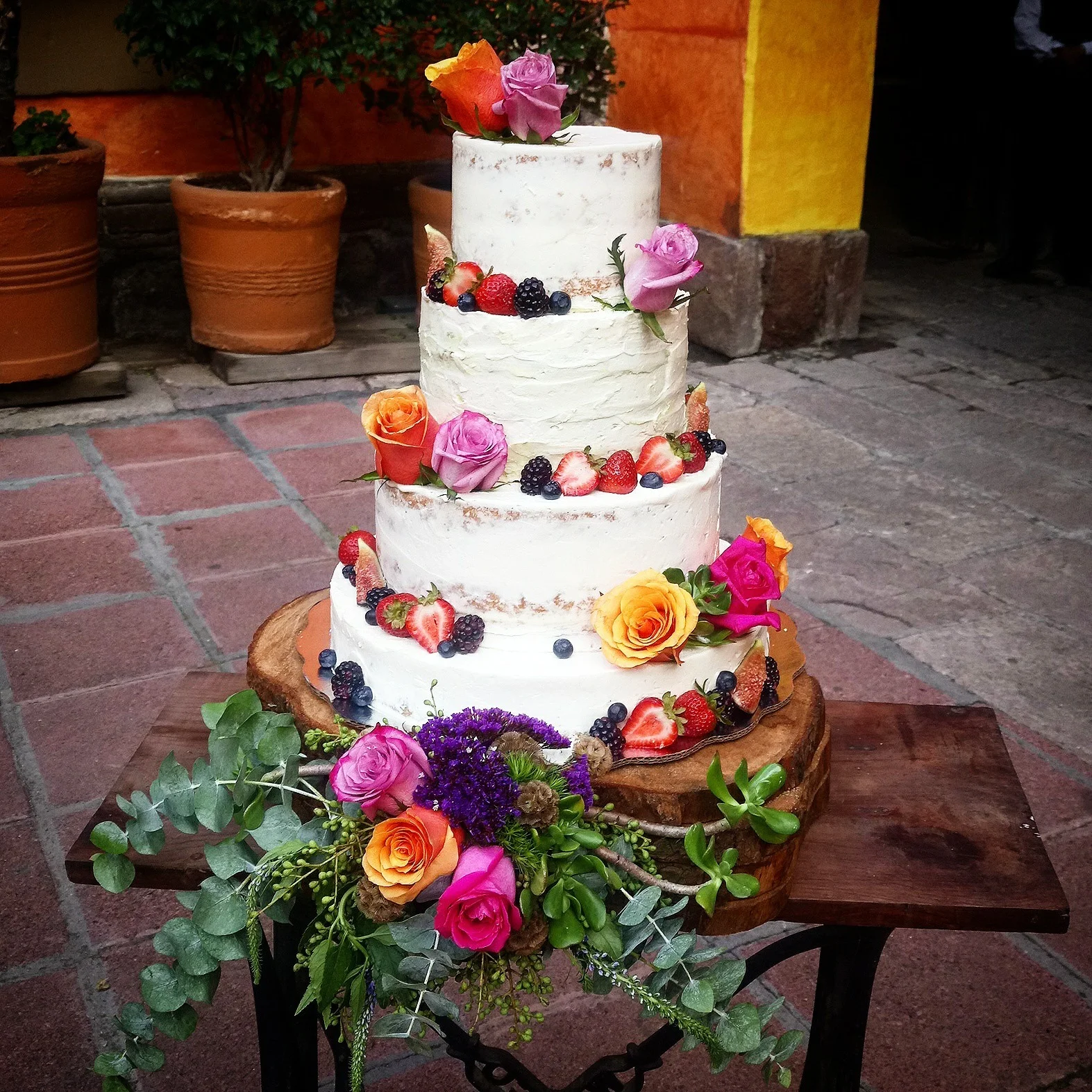 Semi Naked 4 tieres Wedding Cake