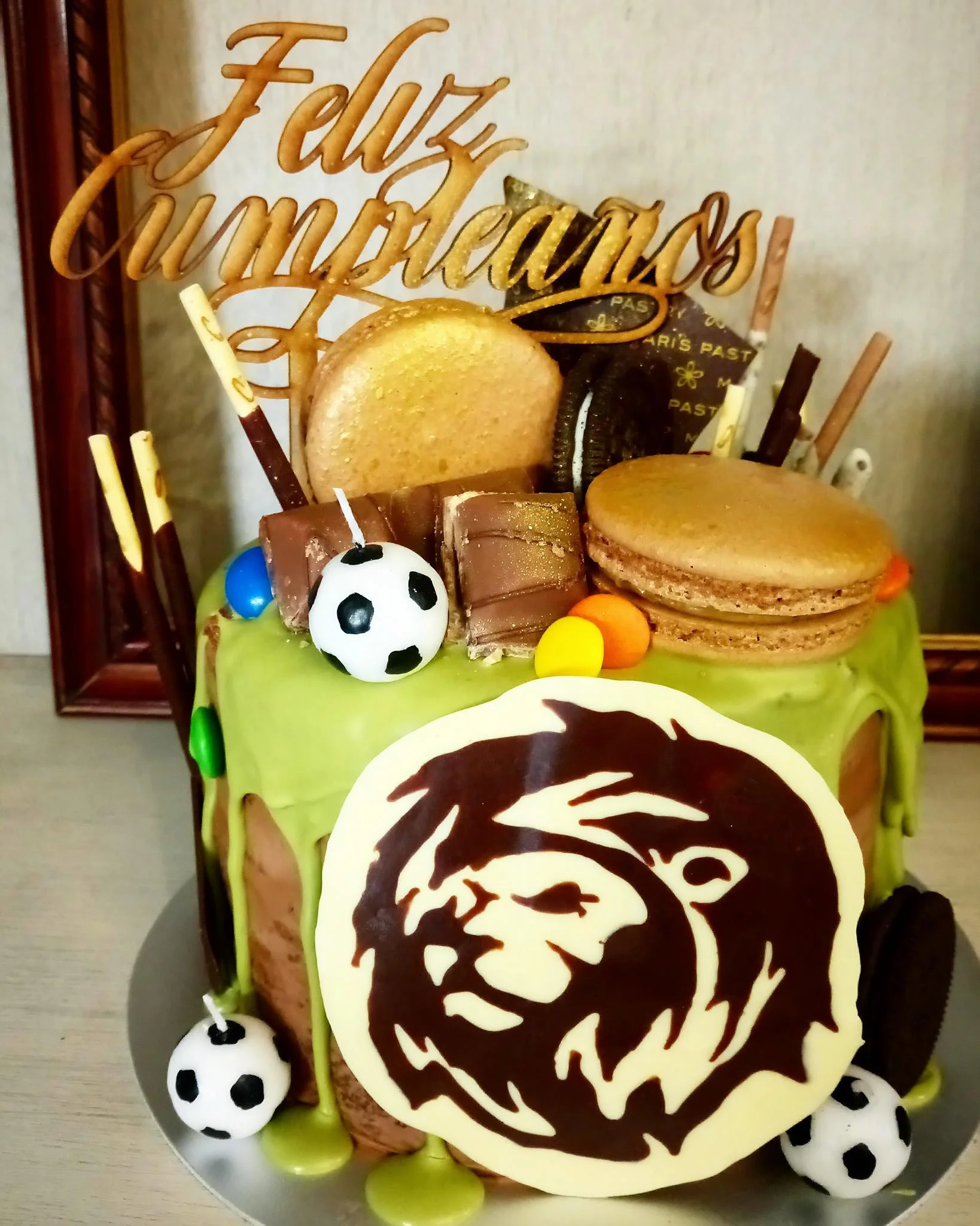 Fútbol & Léon Dripcake