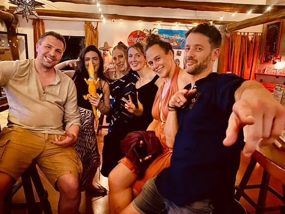 Mondays open at 4, we&rsquo;re waiting for you!
📸: @luaescura 

#nosararestaurants #playapelada #neighbourhoodpub #localvibes #alwaysagoodtime