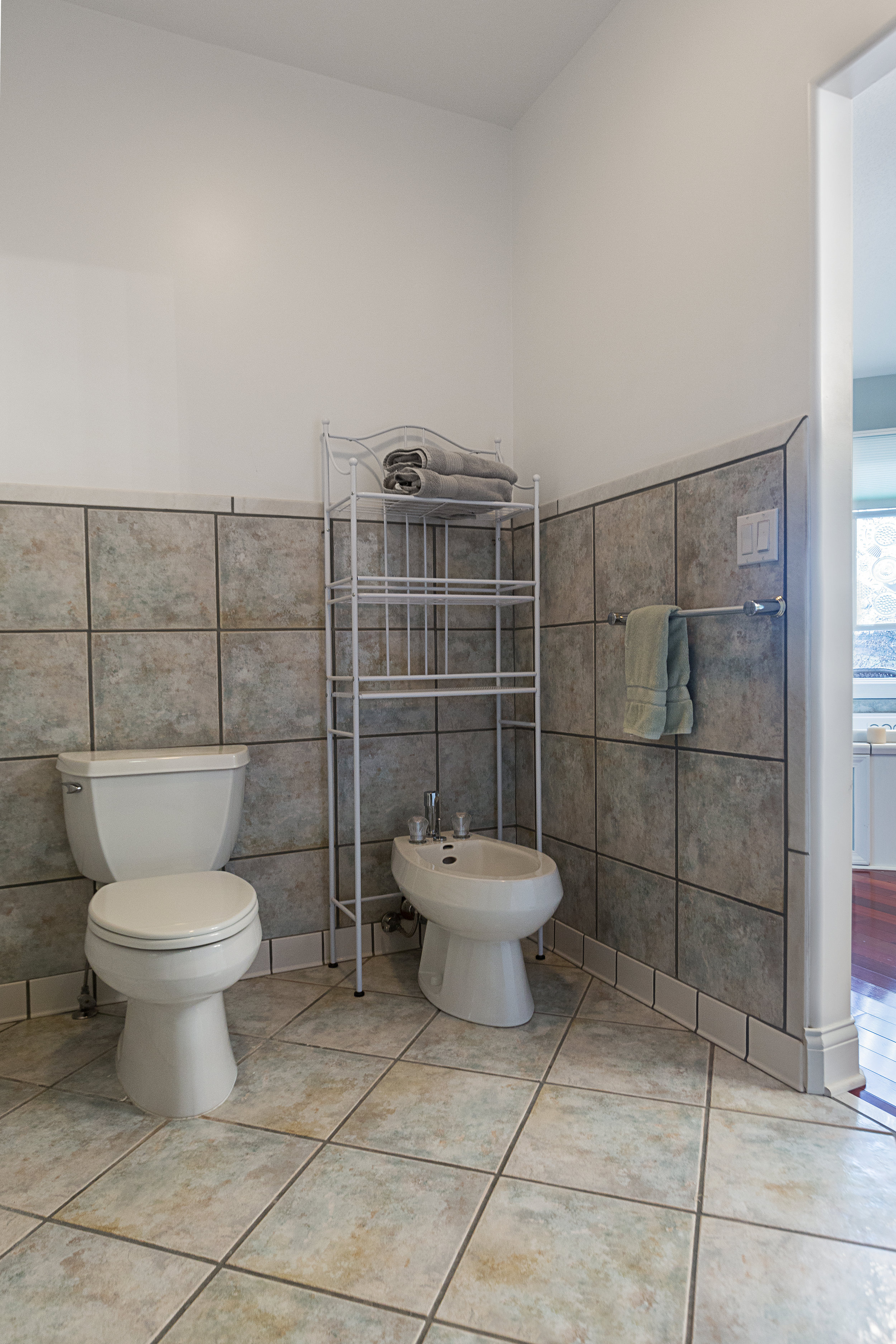 Master_Bathroom3.jpg