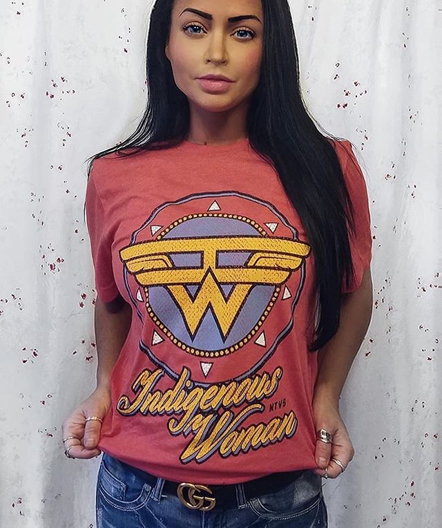 📸@shellbellemybell @ntvsclothing ・・・
Indigenous Wonder Woman! #indigeouswoman #indigenouswonderwoman #wonderwoman #femaleempowerment #feminist #indigenousgoddessgang #indigenousresistance #resistence #ntvs #nativewoman #naturalbeauty #freespirit #do