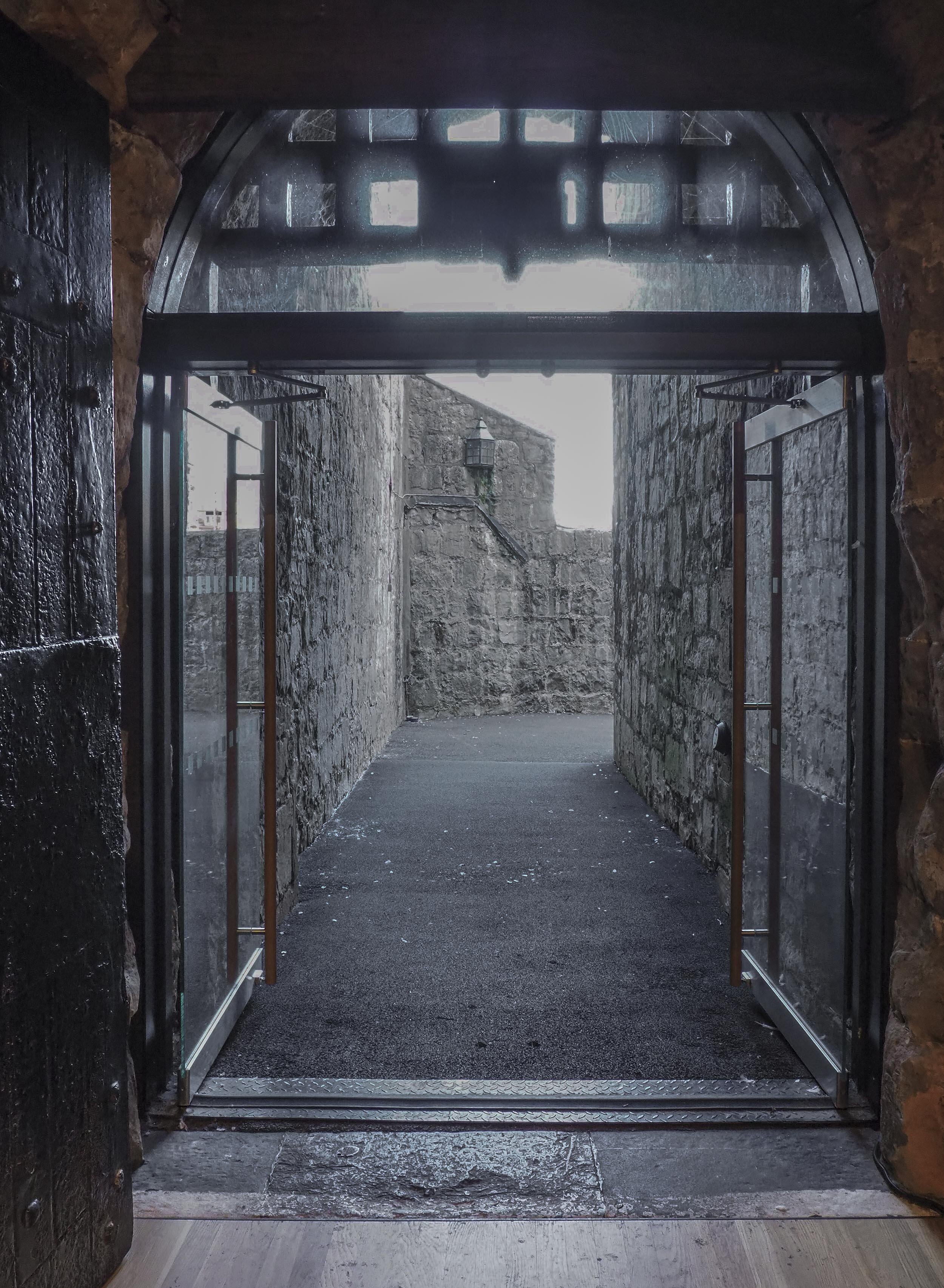 horncastlethomas-castlerushen-isleofman-architecture-conservation-ancientmonument-07.jpg