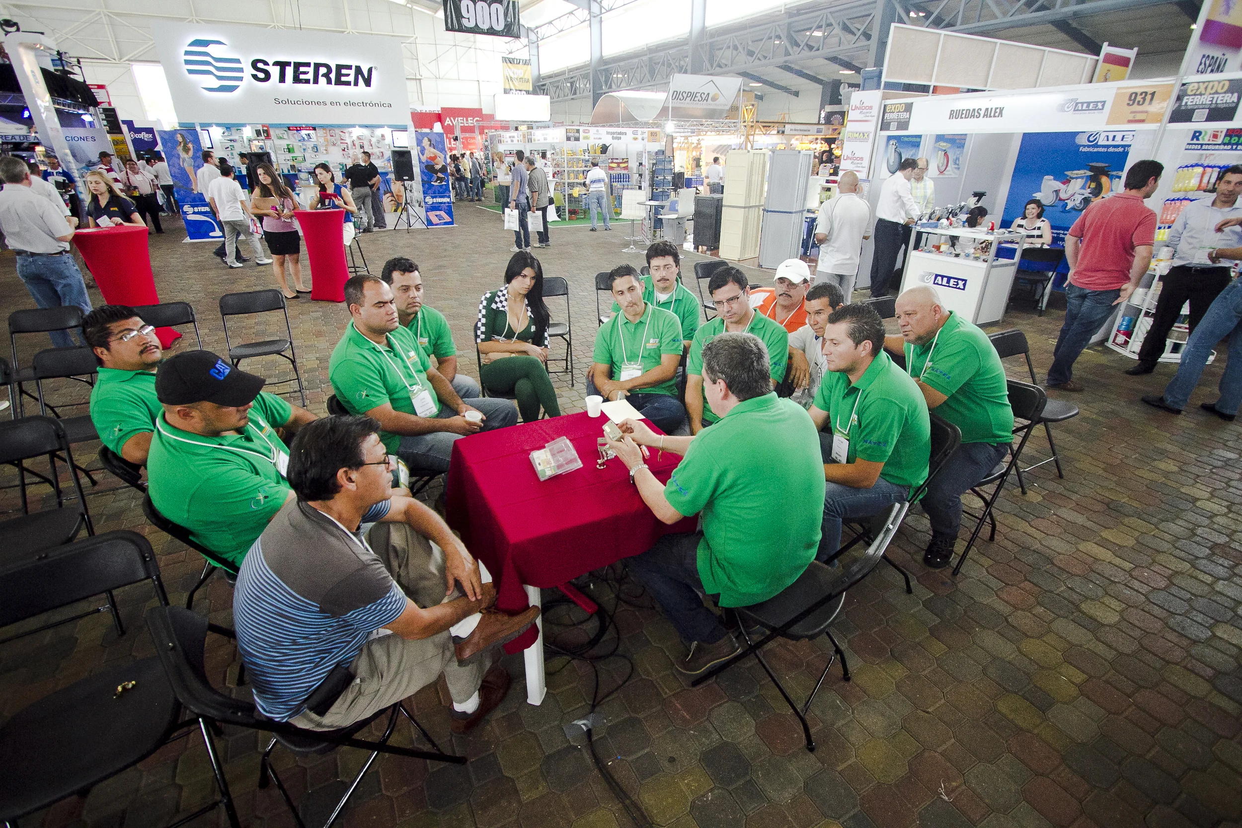 Cada vez más empresas se unen a la feria