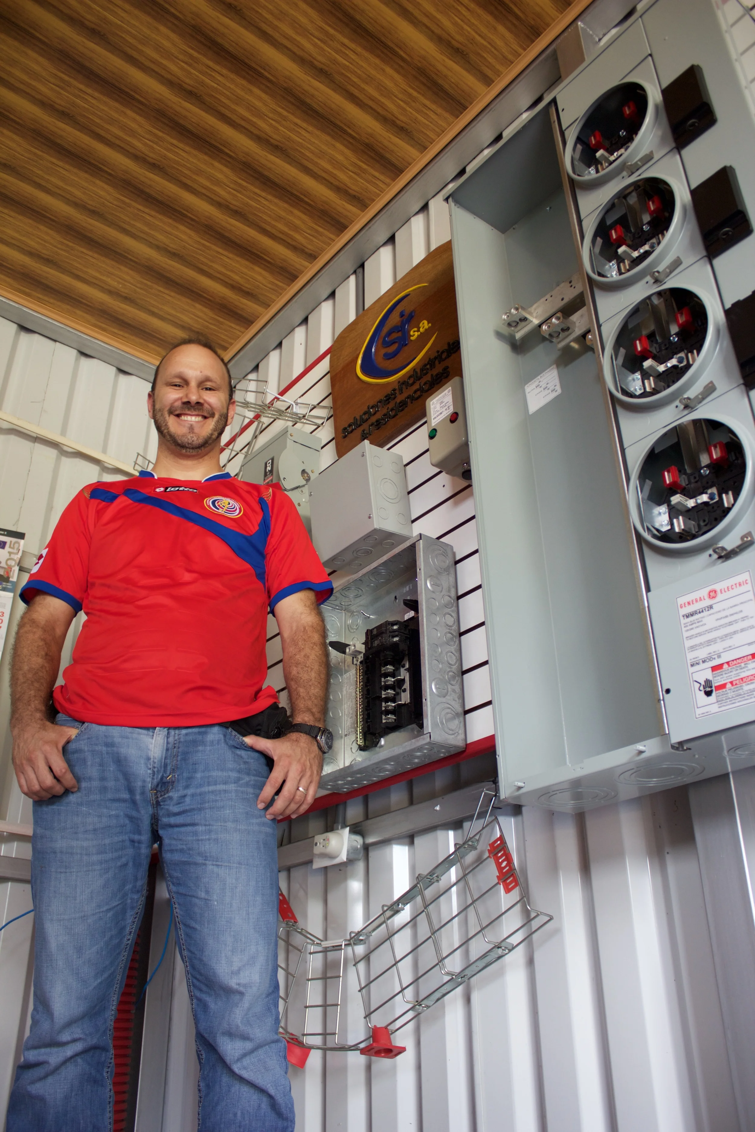 Especialistas eléctricos buscan más mercado