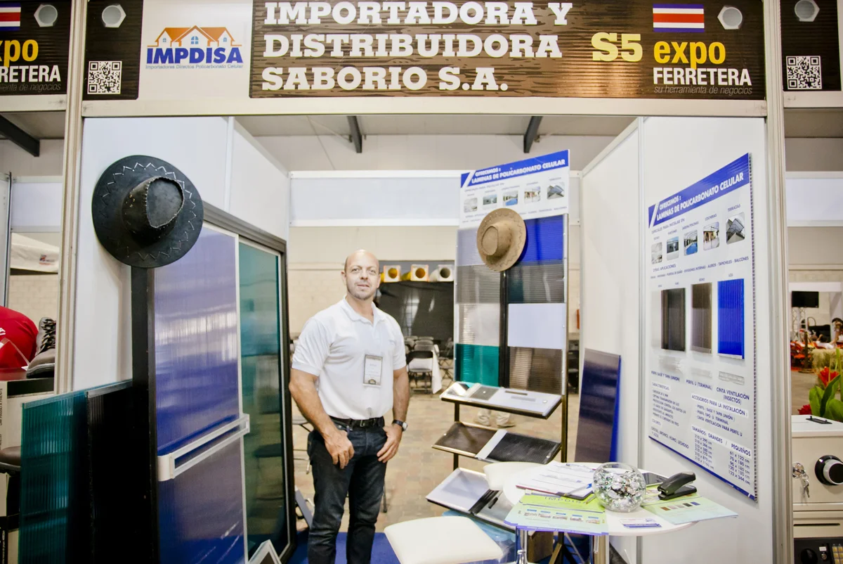 Importadora y Distribuidora Saborío_ALTA_BAJA.jpg