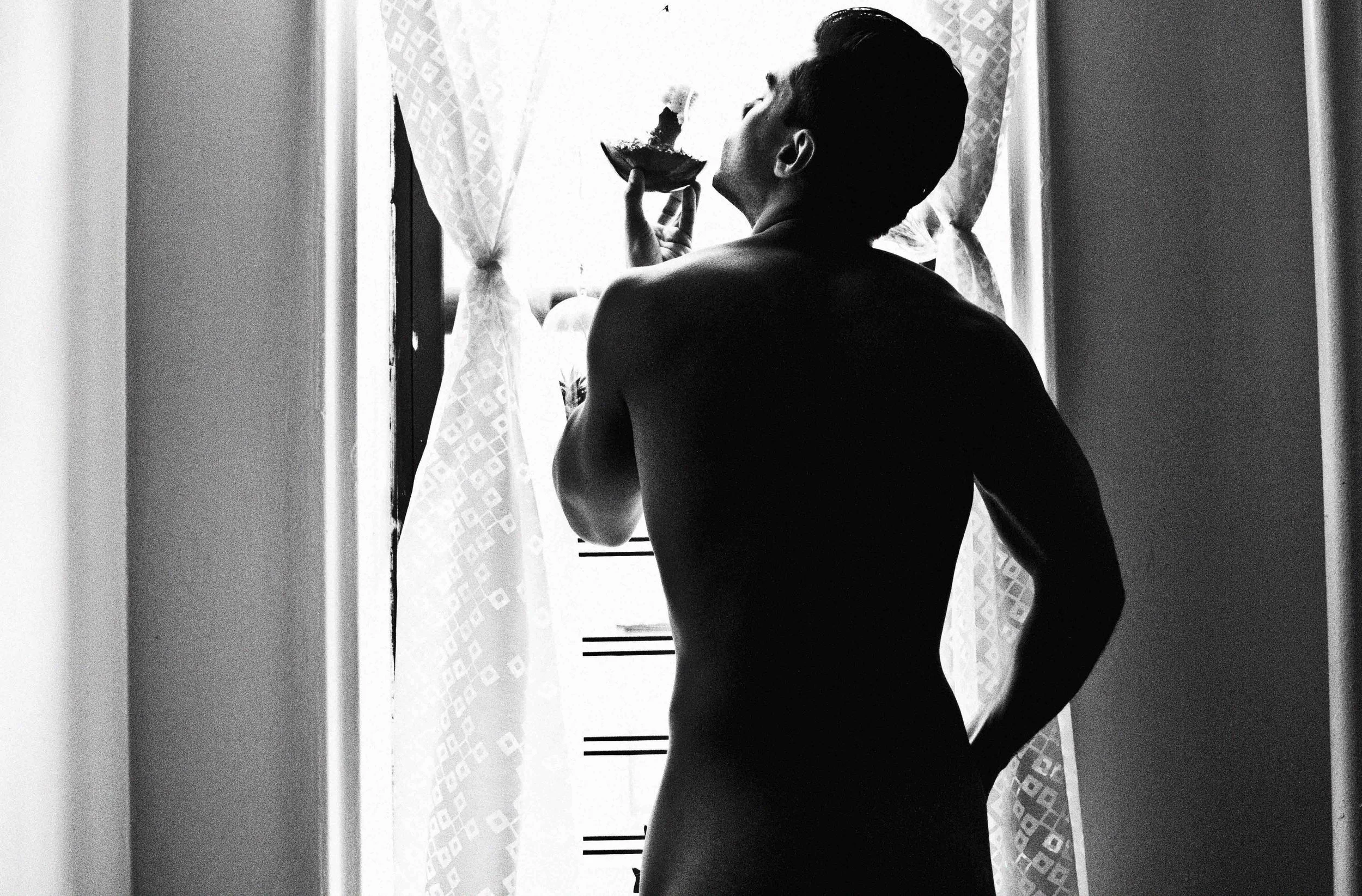 98days- 11 of 14. Why is it that love is so promptly mocked as soon as it displays its animated colors- its call into action? I was buffeted a few days ago with blatant ridicule at full mockery speed because I proudly wear all the love I posses on my sleeve. The love for my lady, the love for my son, for my family- I BLATANTLY love. And if there's anything that I've had throughout my life, now more than ever is the fact that I love and am loved to the fullest. I'm lucky, of course. But I've been striving on that pursuit relentlessly like a crazy person since I was born until I found what I was looking for. You. You are what I was looking for. And I'm content to be standing proudly on my own two feet able to have a voice, able to voice my thoughts and know they'll be received in the same way I receive yours, able to just be and enjoy you as much as you enjoy me. I did this yesterday night- I stood still on 72nd st and Broadway in #manhattan , looked up at the sky in a languid manner and realized that five hours ago, even if for a brief second, you were looking at the same sky. I was hoping to catch one of your thoughts- one of the ones you had thought a few hours prior. I did and I'm keeping it safely locked in here. I'll tell you what it is when I see you in 23 days. @keeliesheridan PS for the world- We need more of this. Enough hate. ENOUGH. No empathy equals no compassion. And without compassion we are lost. Utterly and completely lost in the cauldron of oblivion.