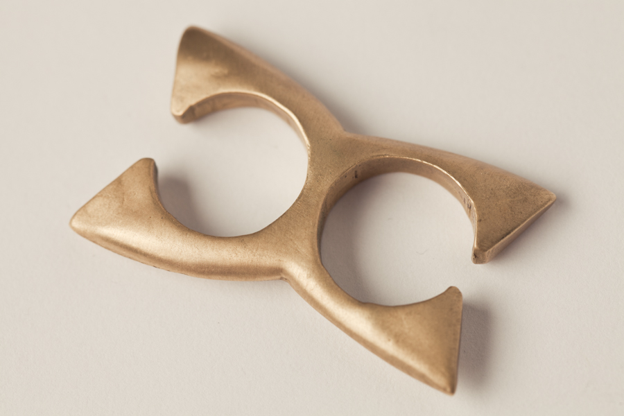 Brass Knuckles Shuriken Ring