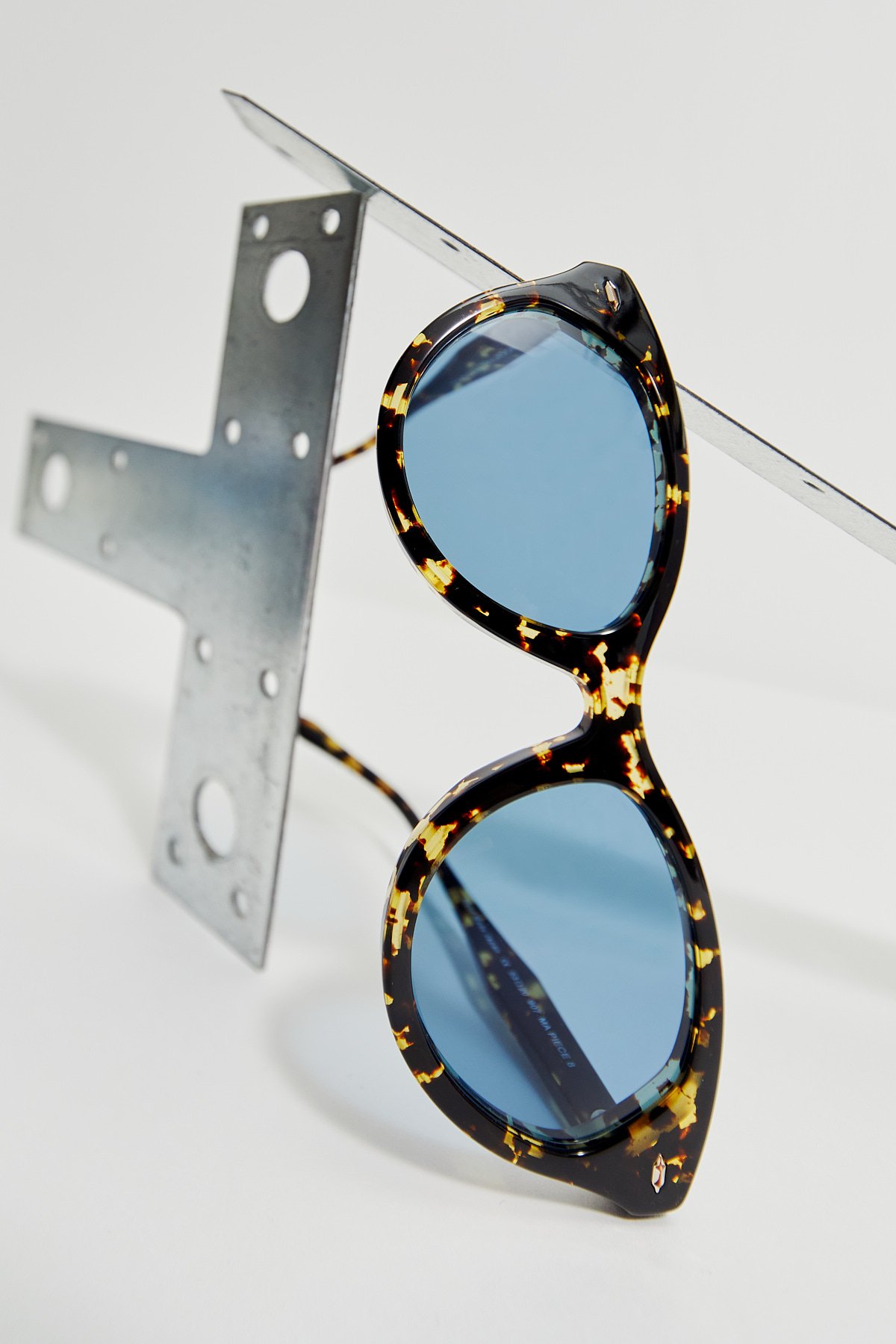 2022_Stills_Shot-6_205 1.jpg