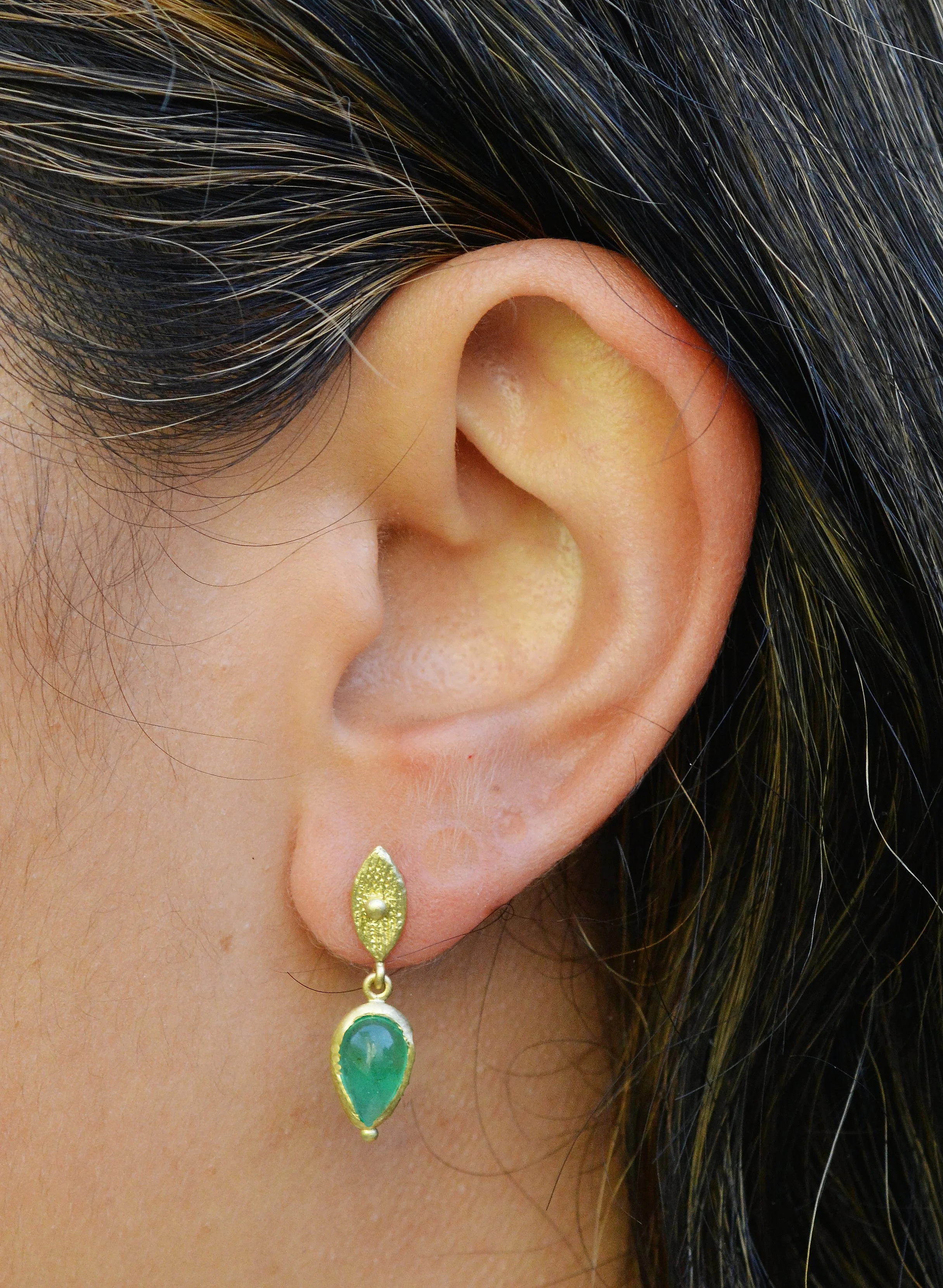 Pear Shaped Emerald Drops