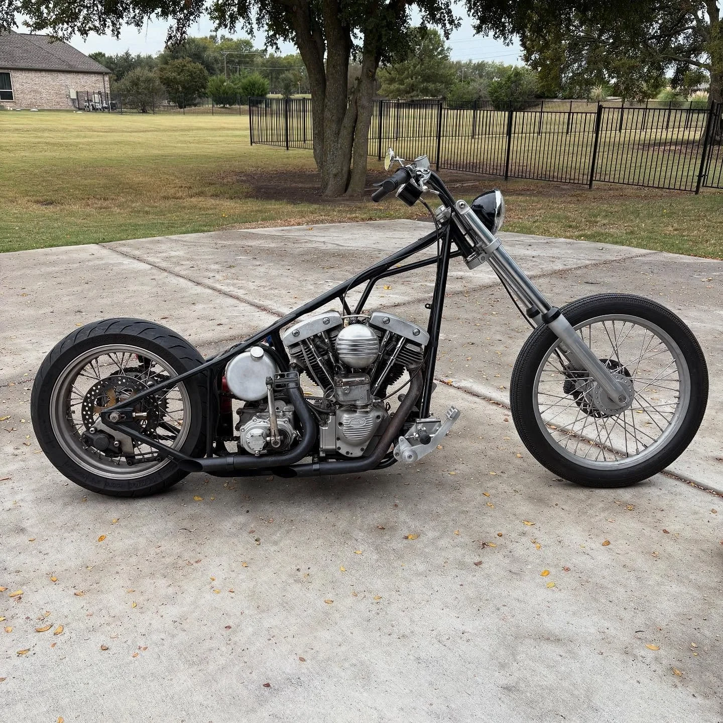 It’s just tubing, but WOULD YOU LOOK AT IT! π₯΅
+4-1/2” up
35° neck 
+5° trees
1-1/4” backbone
1” lower tubes
7/8” upper tubes
To the unknown guy from Omaha that built the frame in 1974, I salute you π«‘