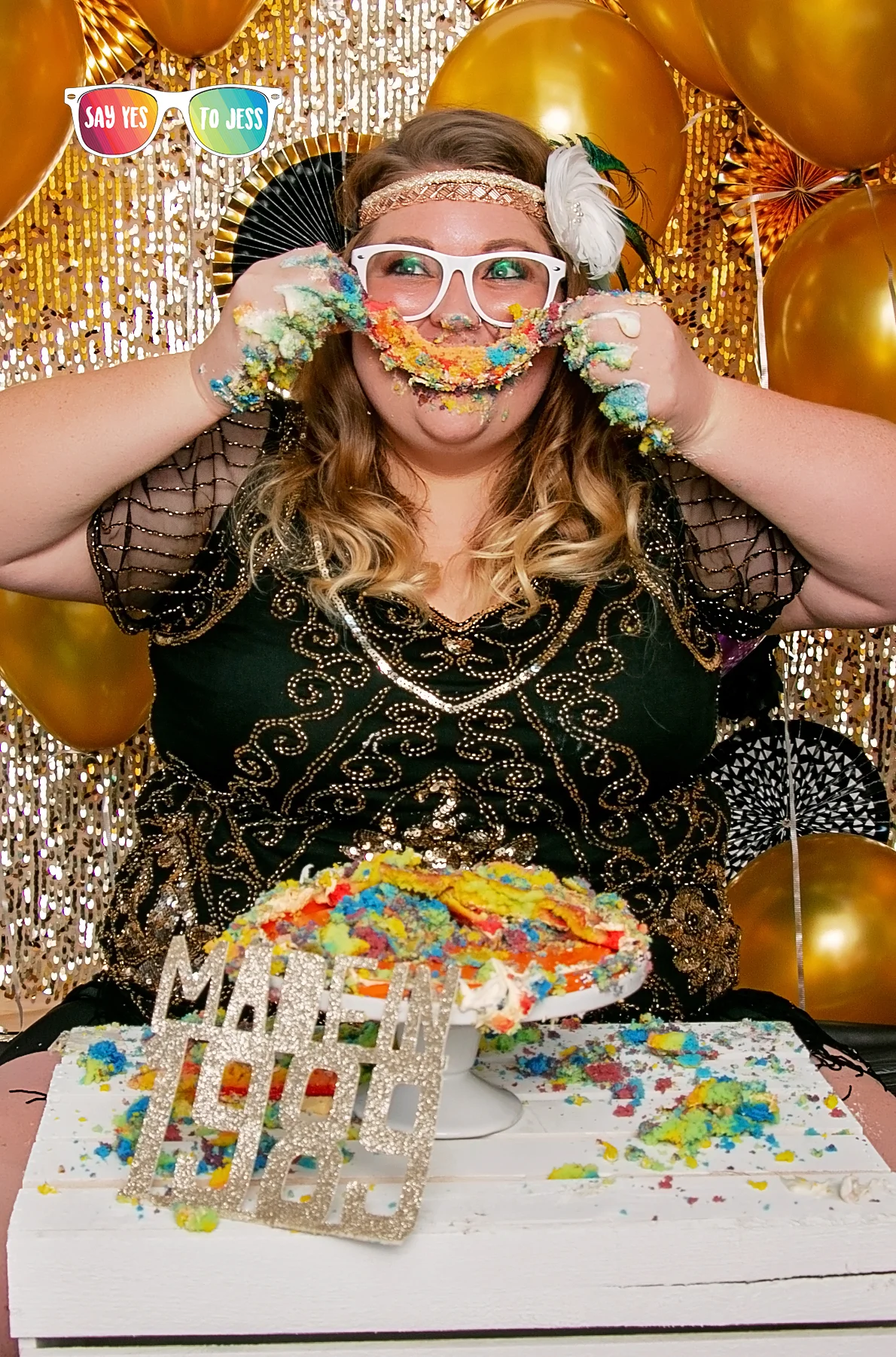 Cincinnati Ohio Adult Cake Smash happy 30th Birthday.jpg