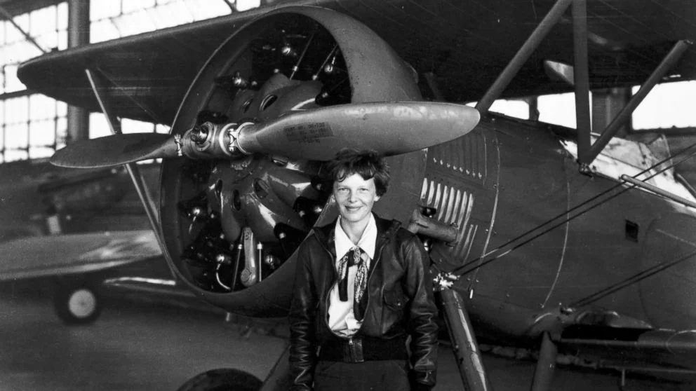 HT-NationalArchives_Amelia-Plane-rc-170705_16x9_992.jpg