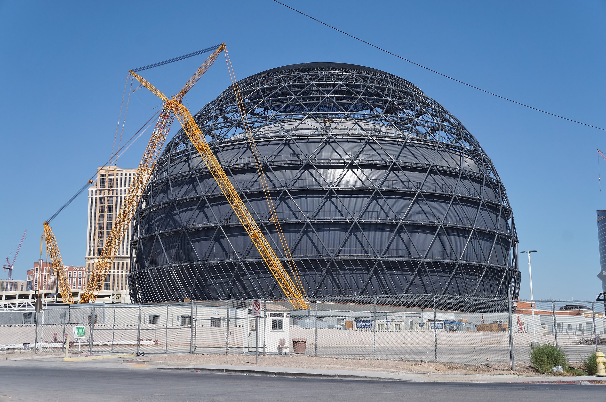 MSG_Sphere_at_The_Venetian_under_construction,_Sep_2022.jpeg
