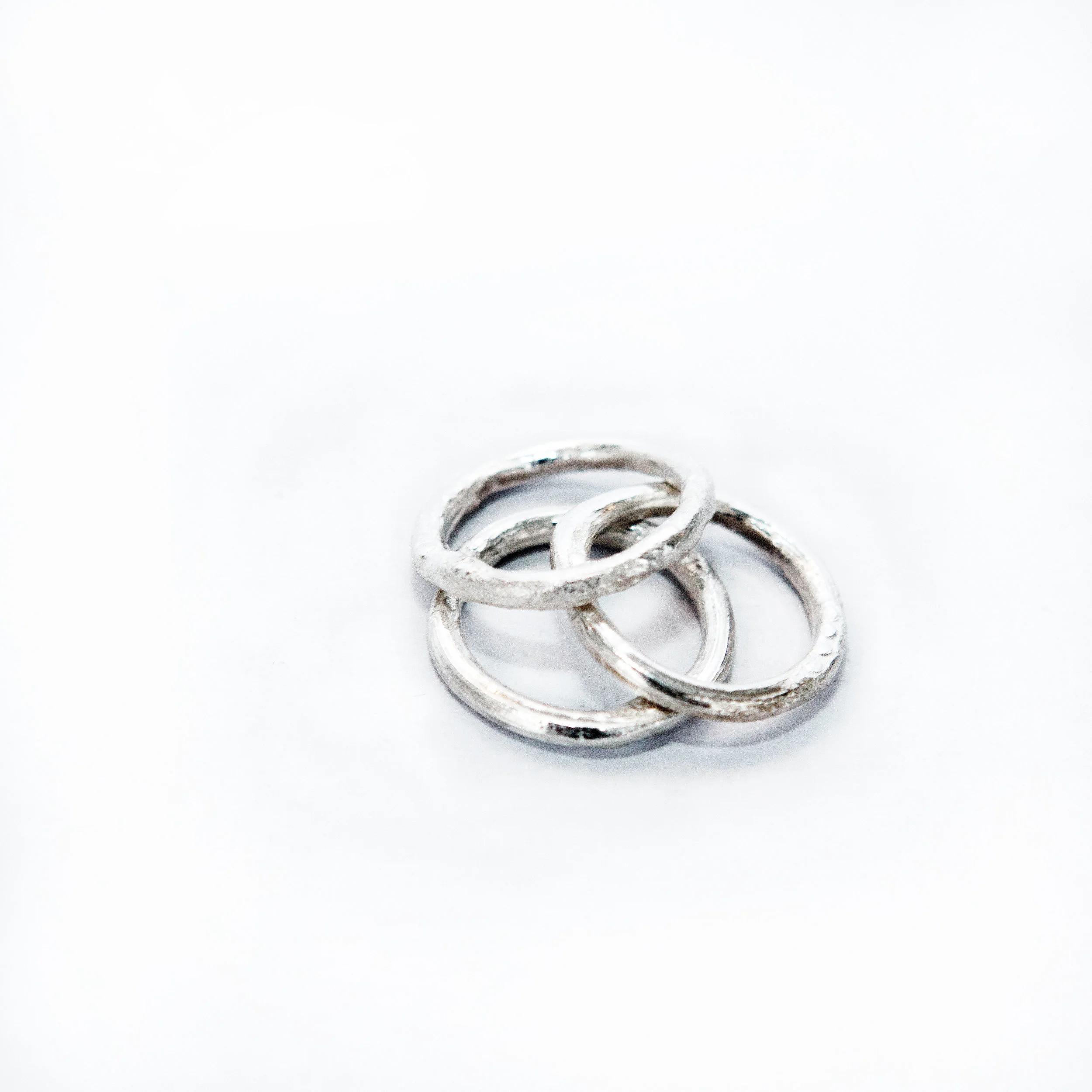 Ovanlig-Stackable-Ring_Raw-Taste_Velvit_5.jpg
