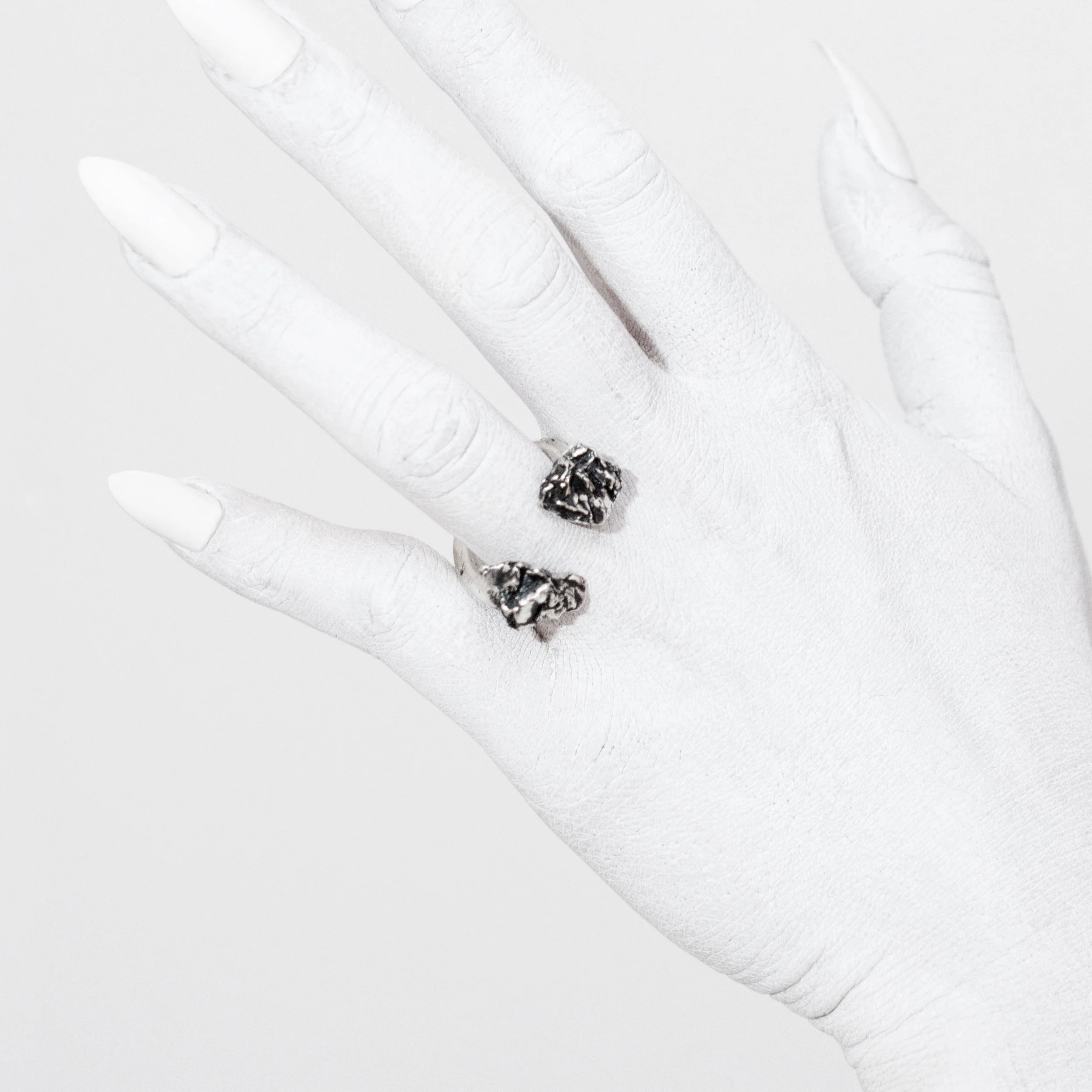 Coal-Open-Ring_LaLaYeah_Velvit_1.jpg