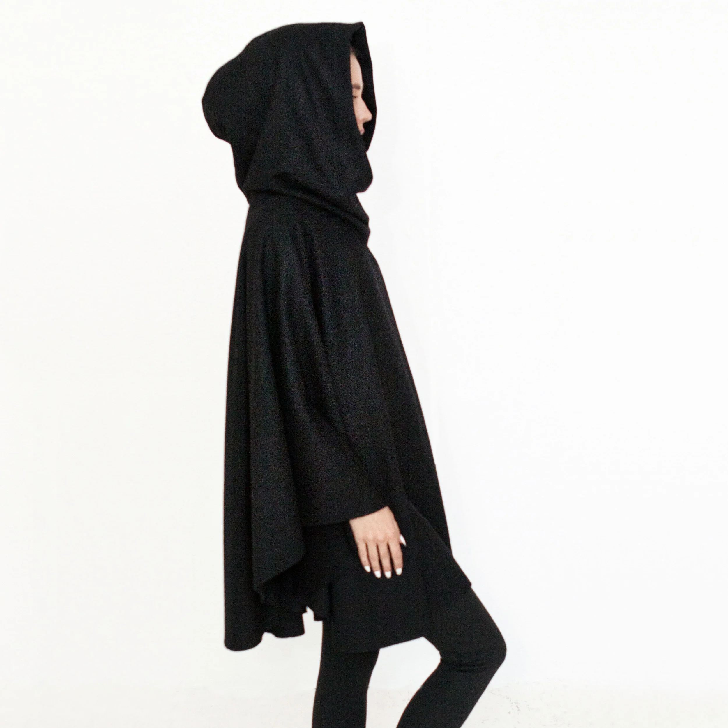 Wool-Cloak_Ovate_Velvit_2.jpg