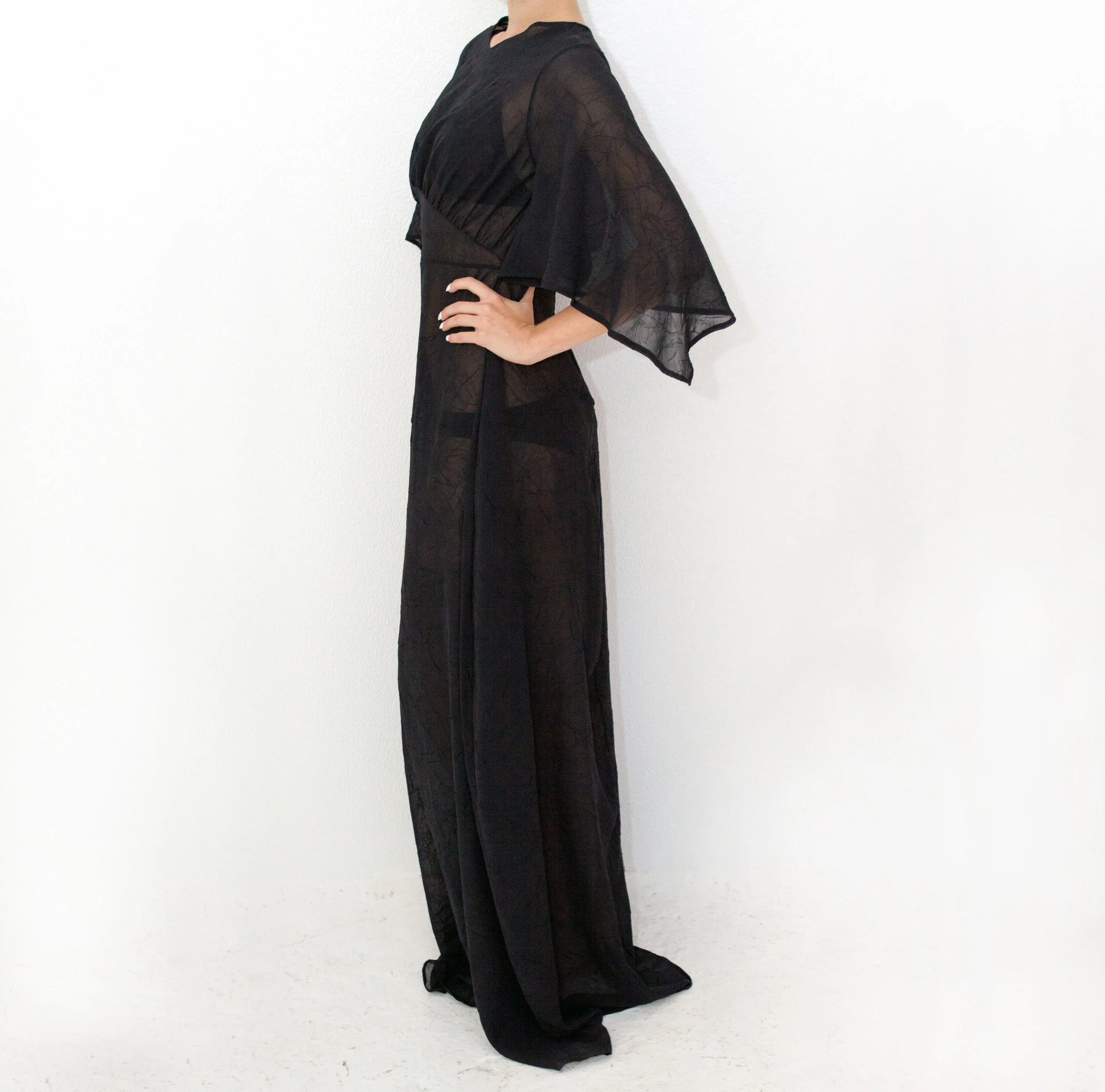 Sophie-Dress_Elle-Heavin_Velvit_3.jpg