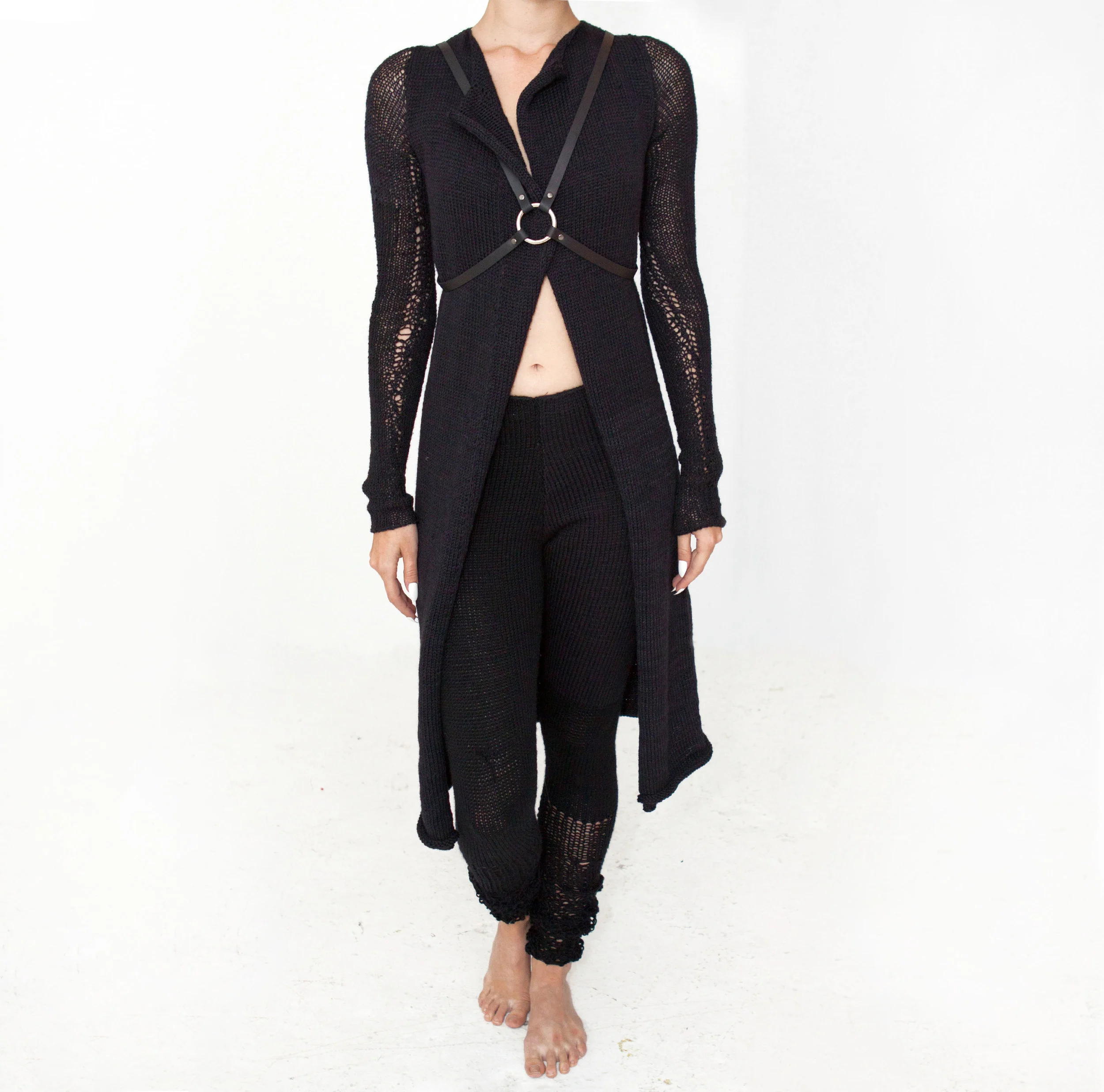 Long-Cardigan_Maude-Nibelungen_Velvit_2.jpg