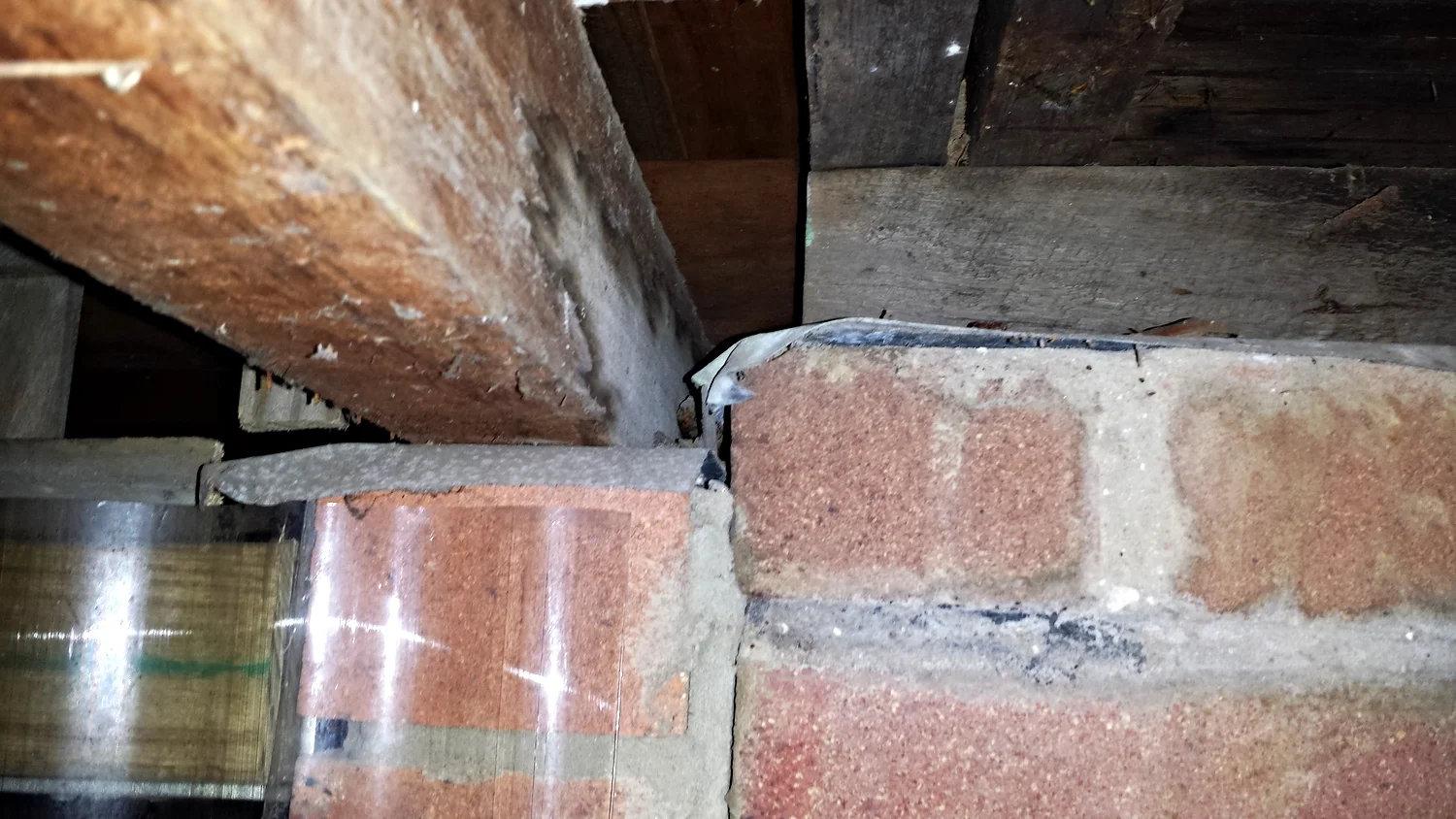 Vertical Transitions such as this one, are a commonplace entry point for termites.