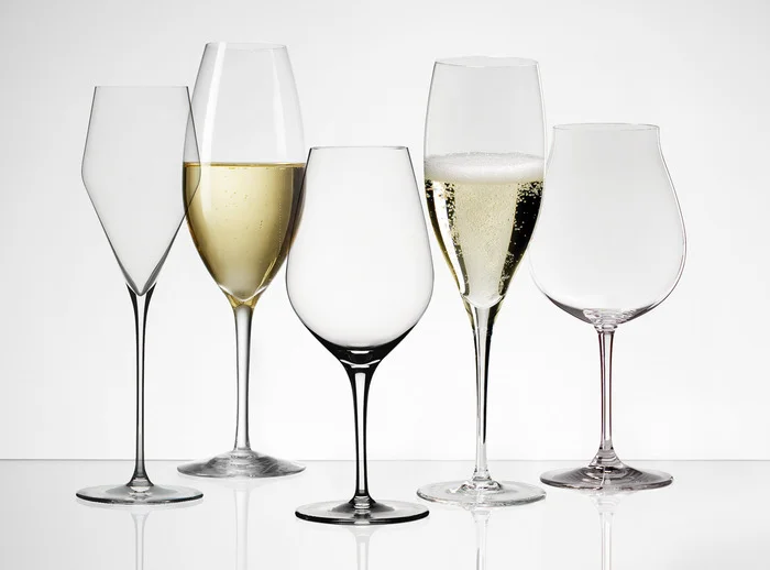 A Gaggle of Glasses (Photo: Financial Times)