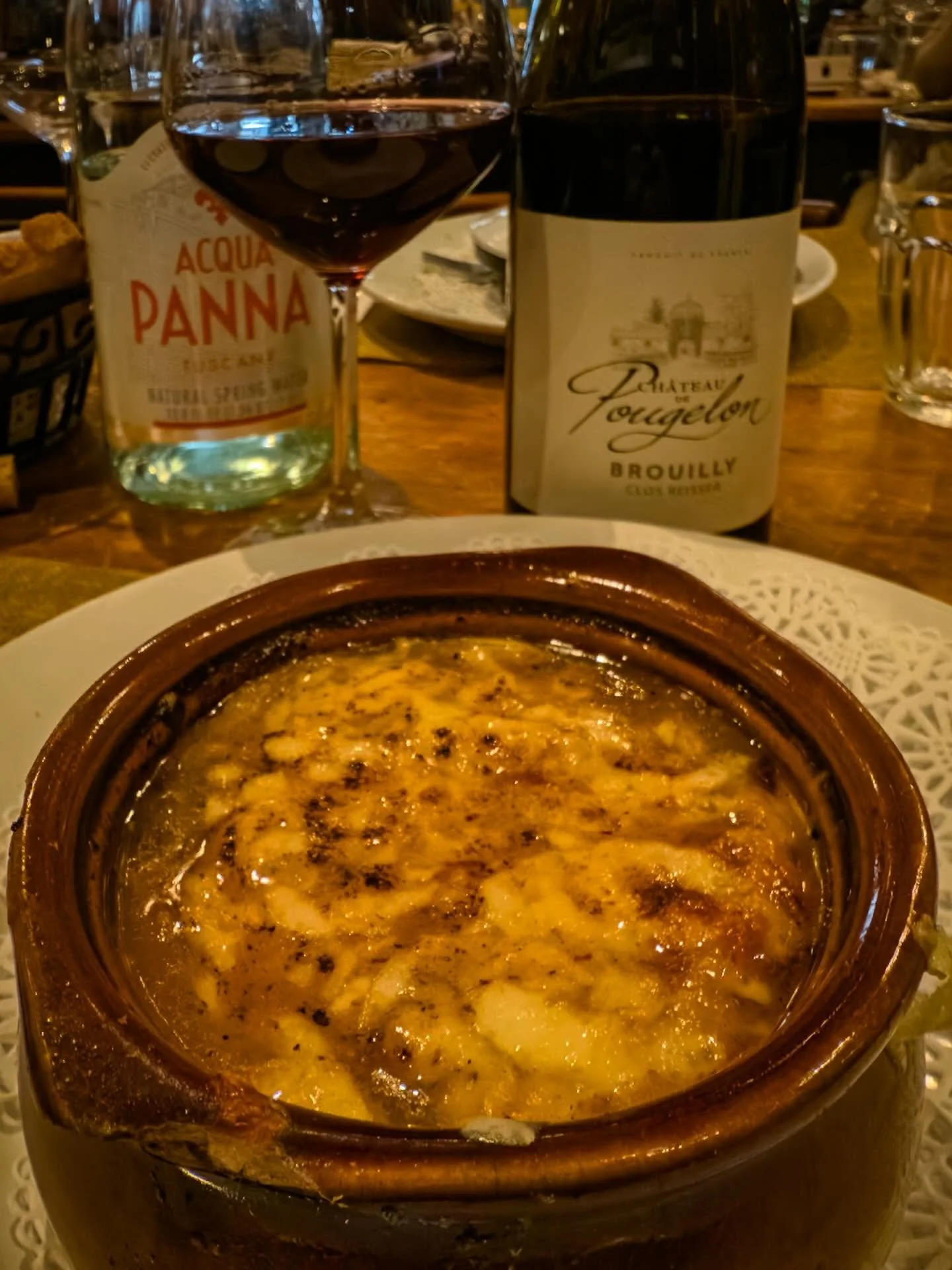 Cold weather - I&rsquo;ll take onion soup and Beaujolais. Classics at @lebouchondugrove