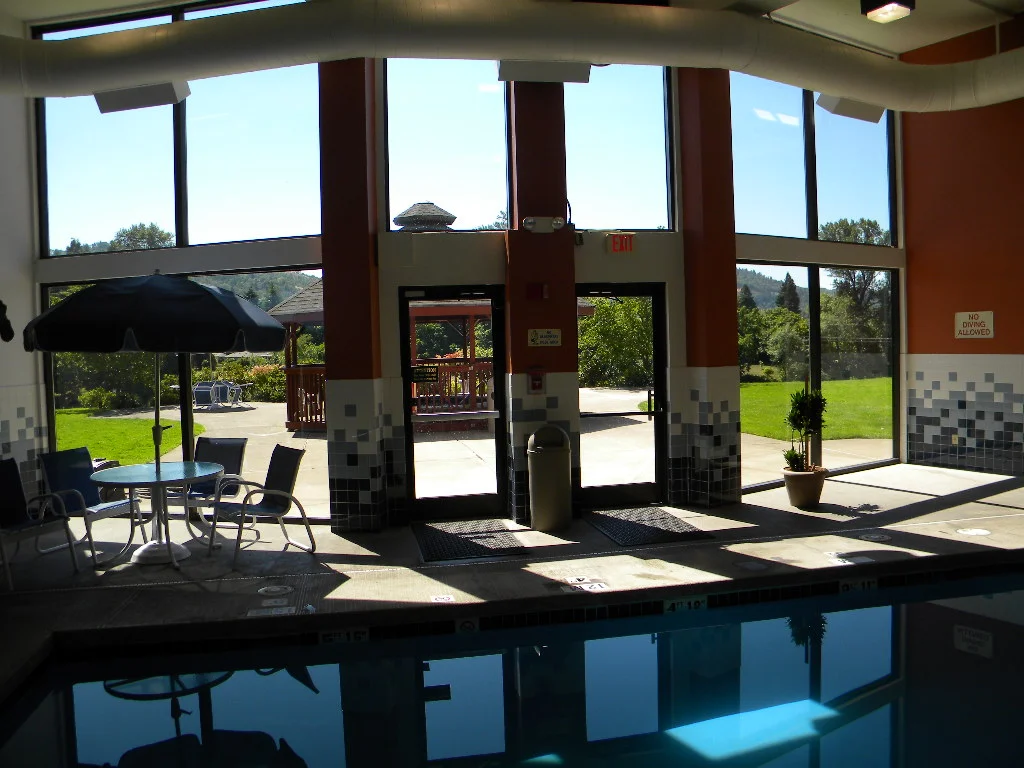 Holiday Inn Pool Room Remodel Roseburg, Oregon Heiland Hoff, Project Architect