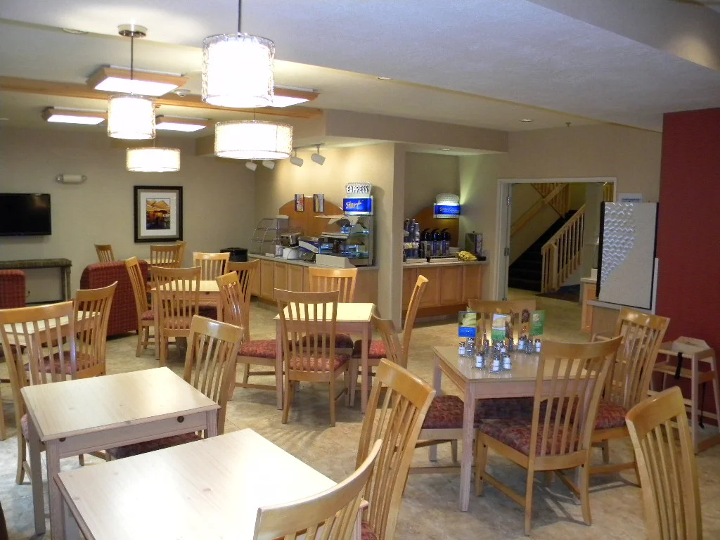 Holiday Inn, New Dining Center Grants Pass, Oregon Heiland Hoff, Project Architect