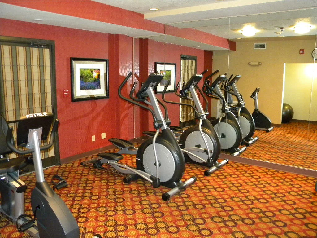 Holiday Inn, New Fitness Center Grants Pass, Oregon Heiland Hoff, Project Architect
