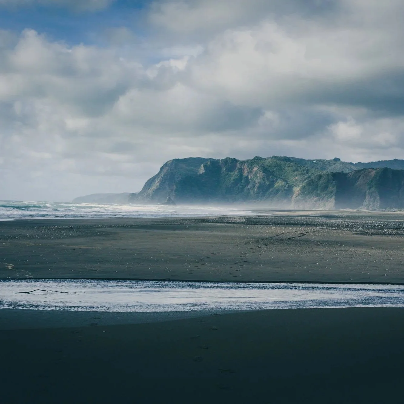whatipu-waitakere+ranges-new+zealand-101__B6C8717-spid+pye+copy+2.jpg