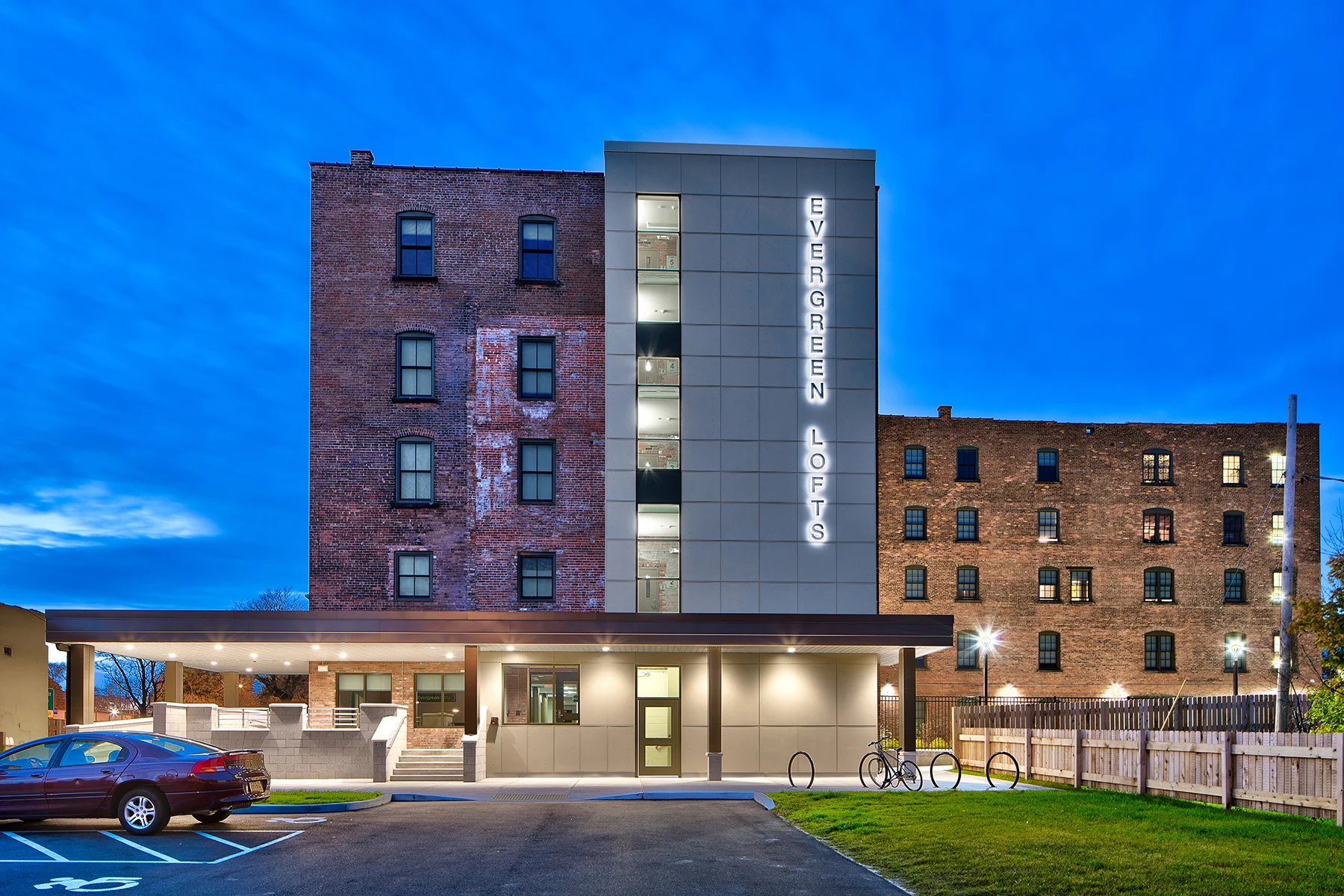 EVERGREEN LOFTS APARTMENTS
