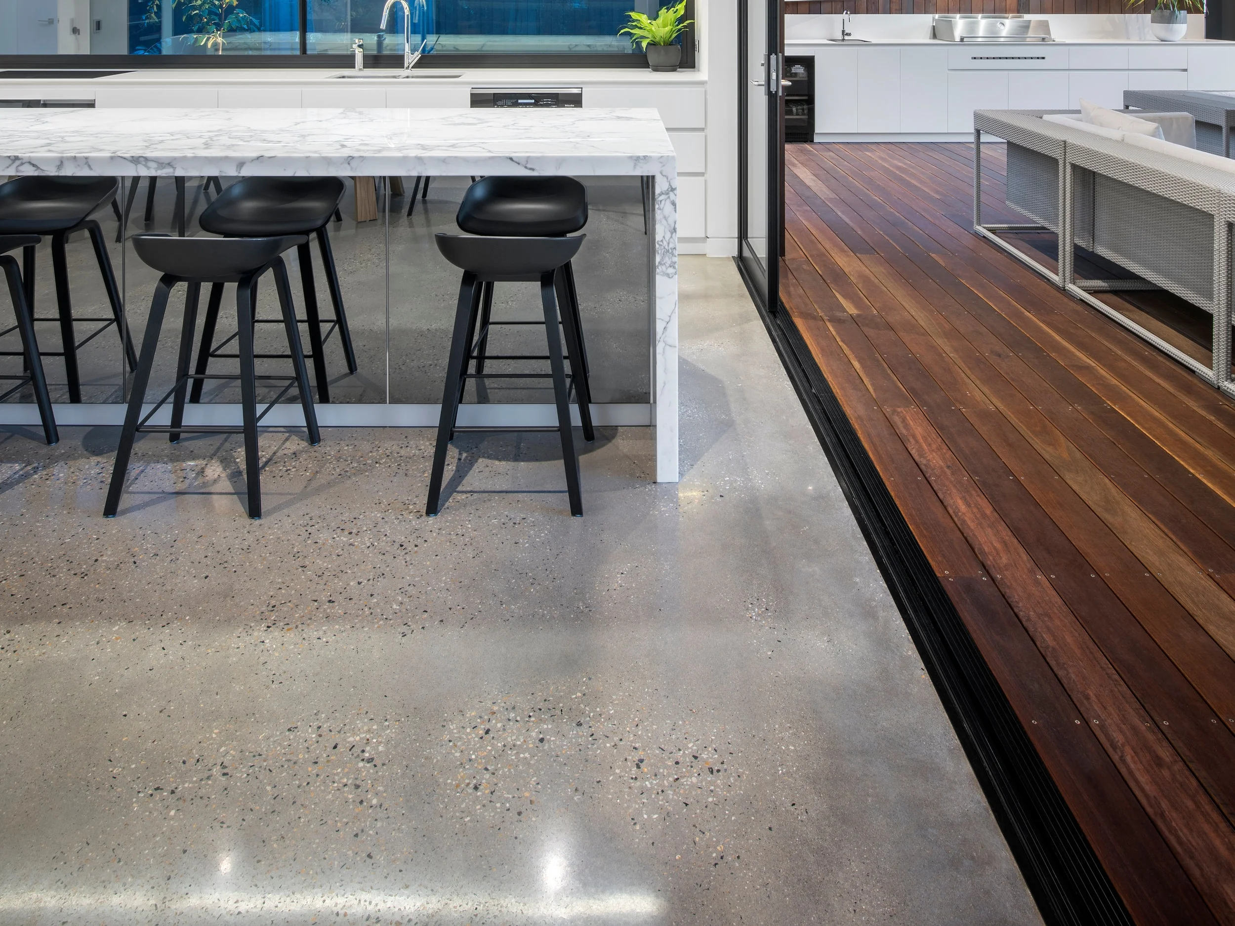 Salt&Pepper_Polished_Concrete