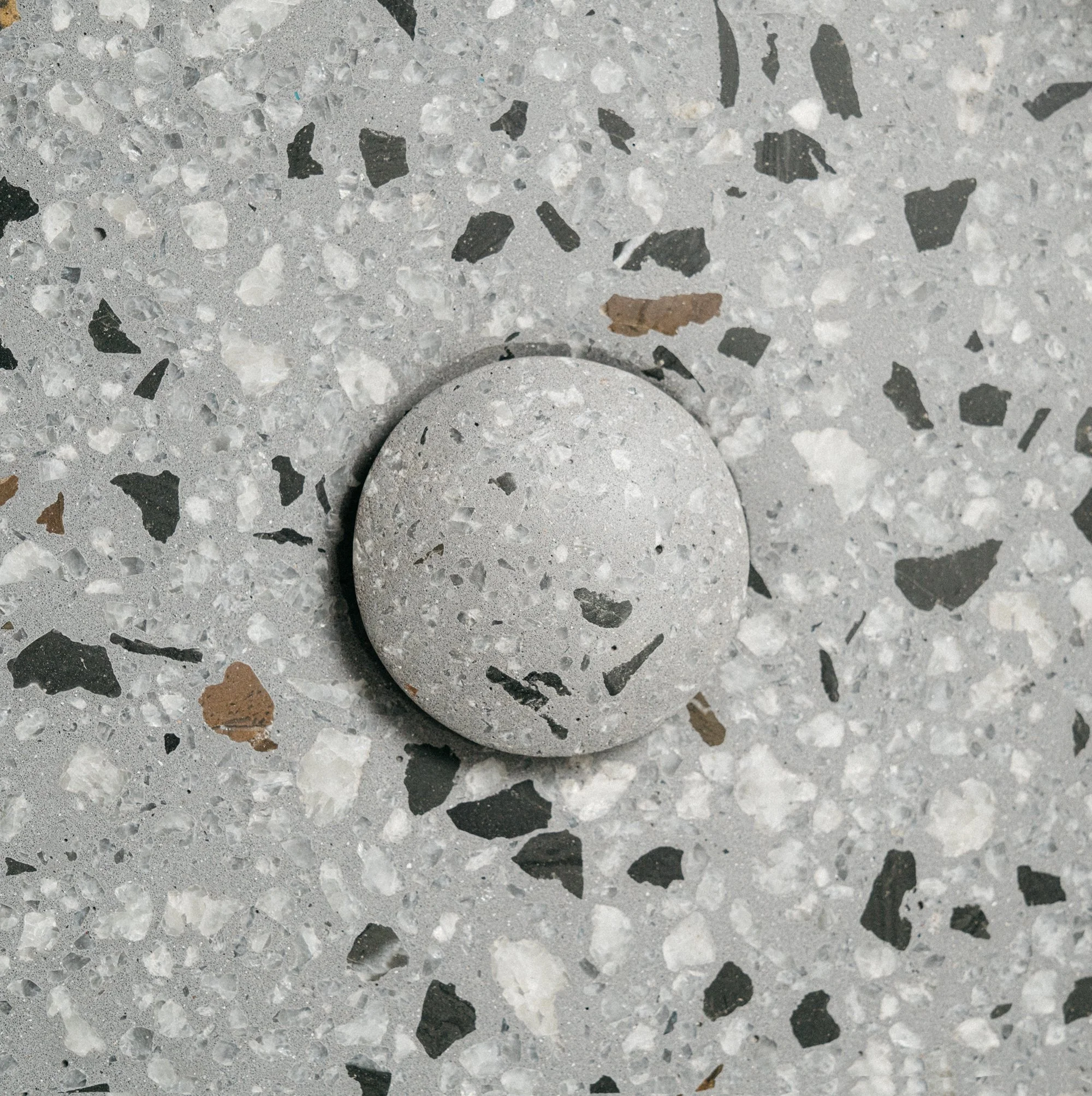 Untitled-1_0006_LOVE_CONCRETE_CARD_1-115.jpg