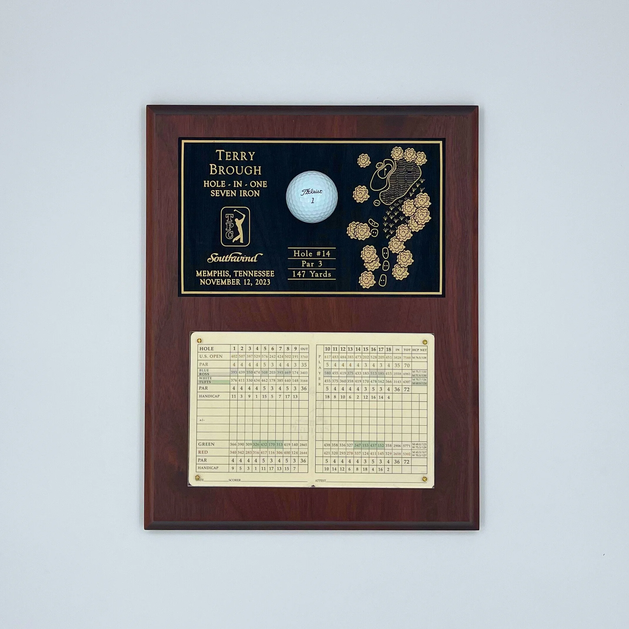 Classic Hole-In-One Award With Scorecard And Ball Display